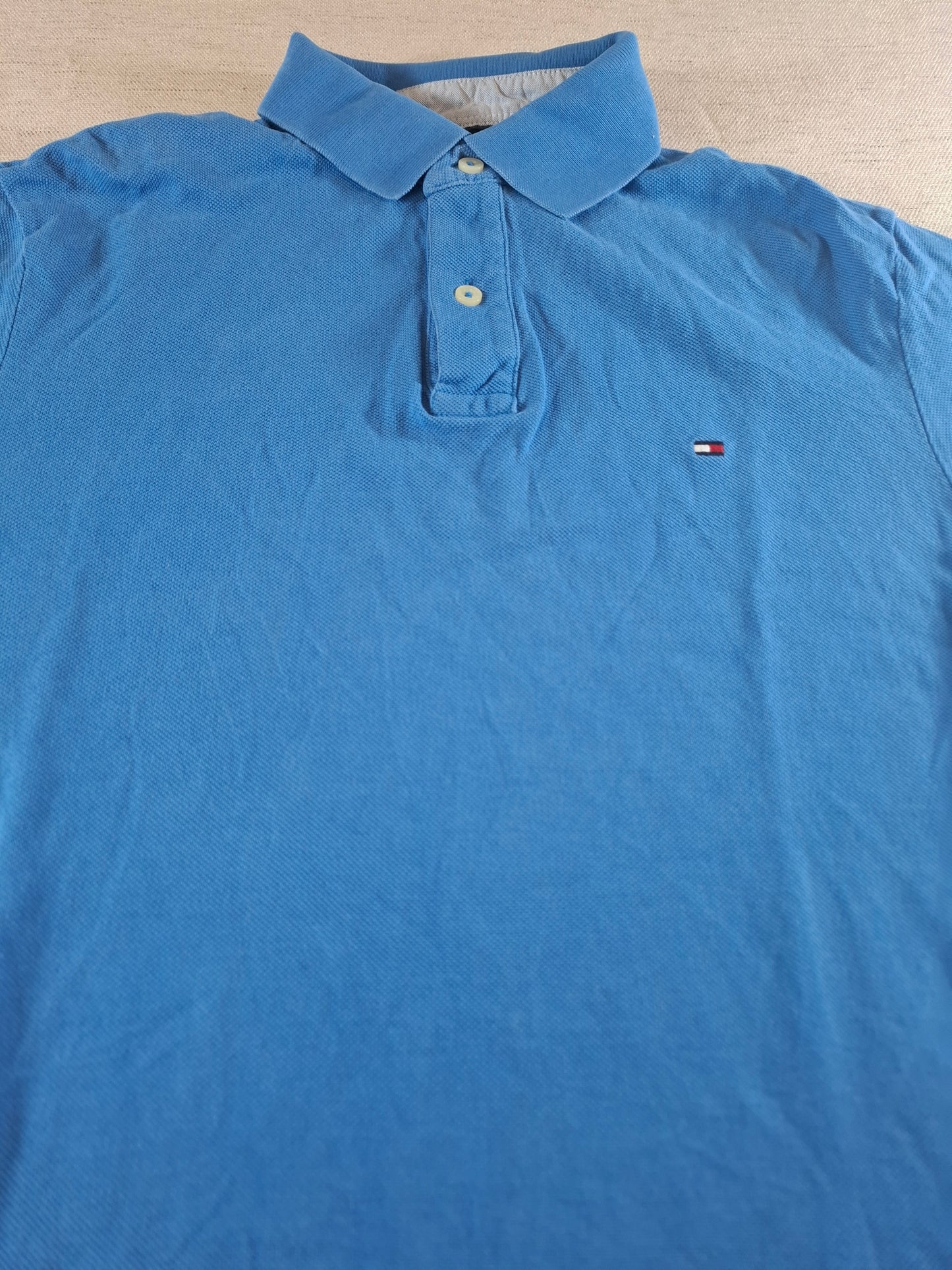 001110 Tommy Hilfiger Polo size M Blue