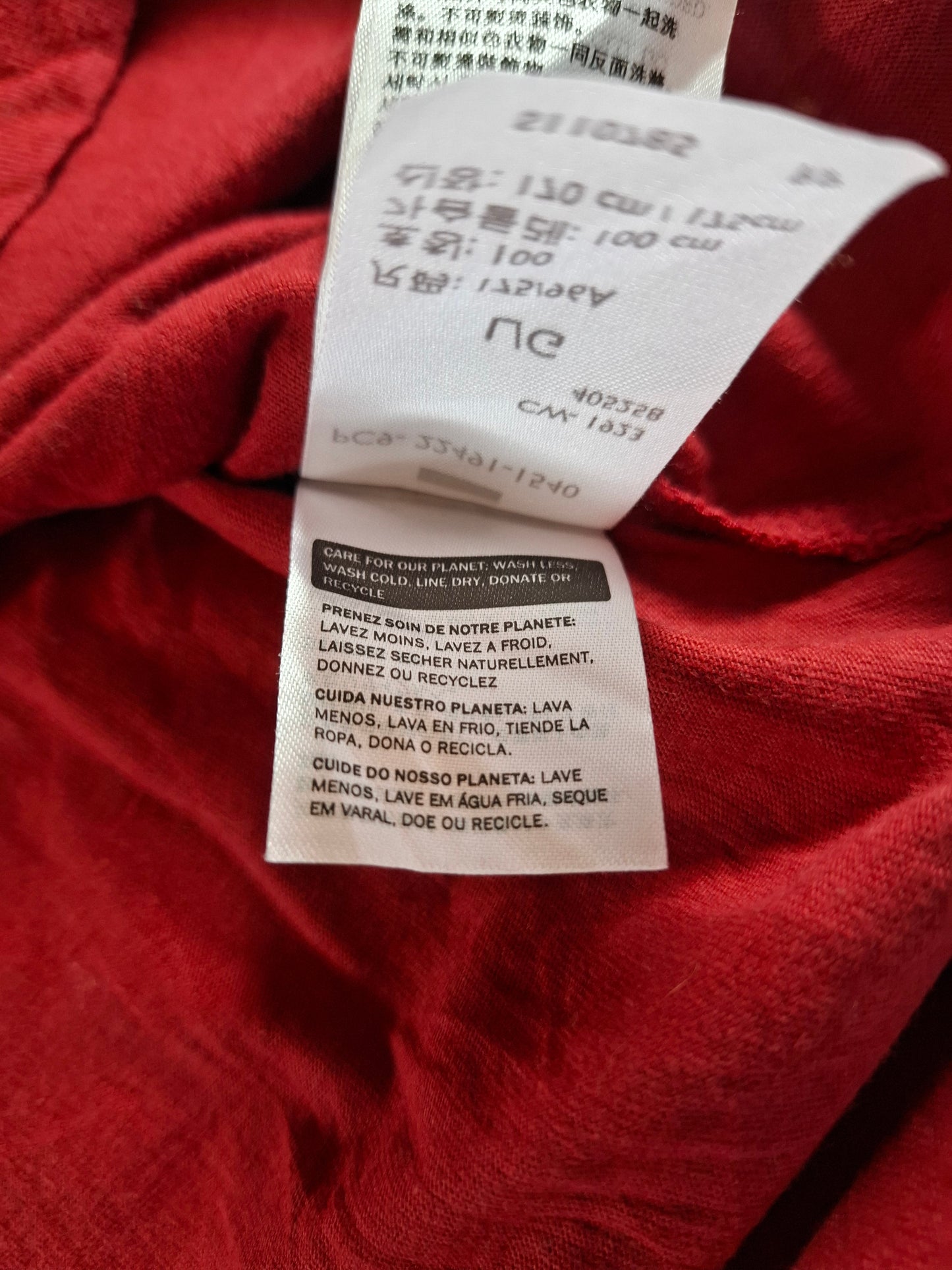 001134 Levi's T-shirt size Red