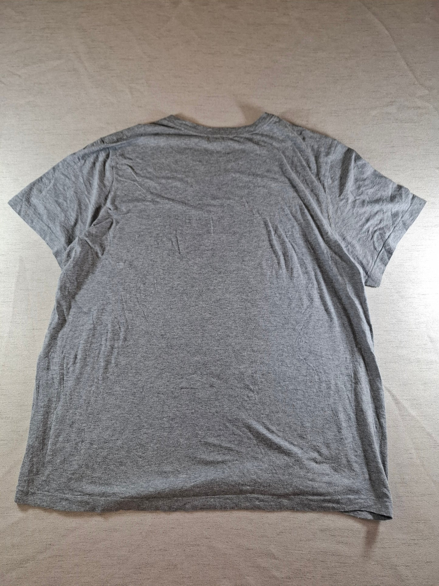 001131 Nike T-shirt size XL Grey
