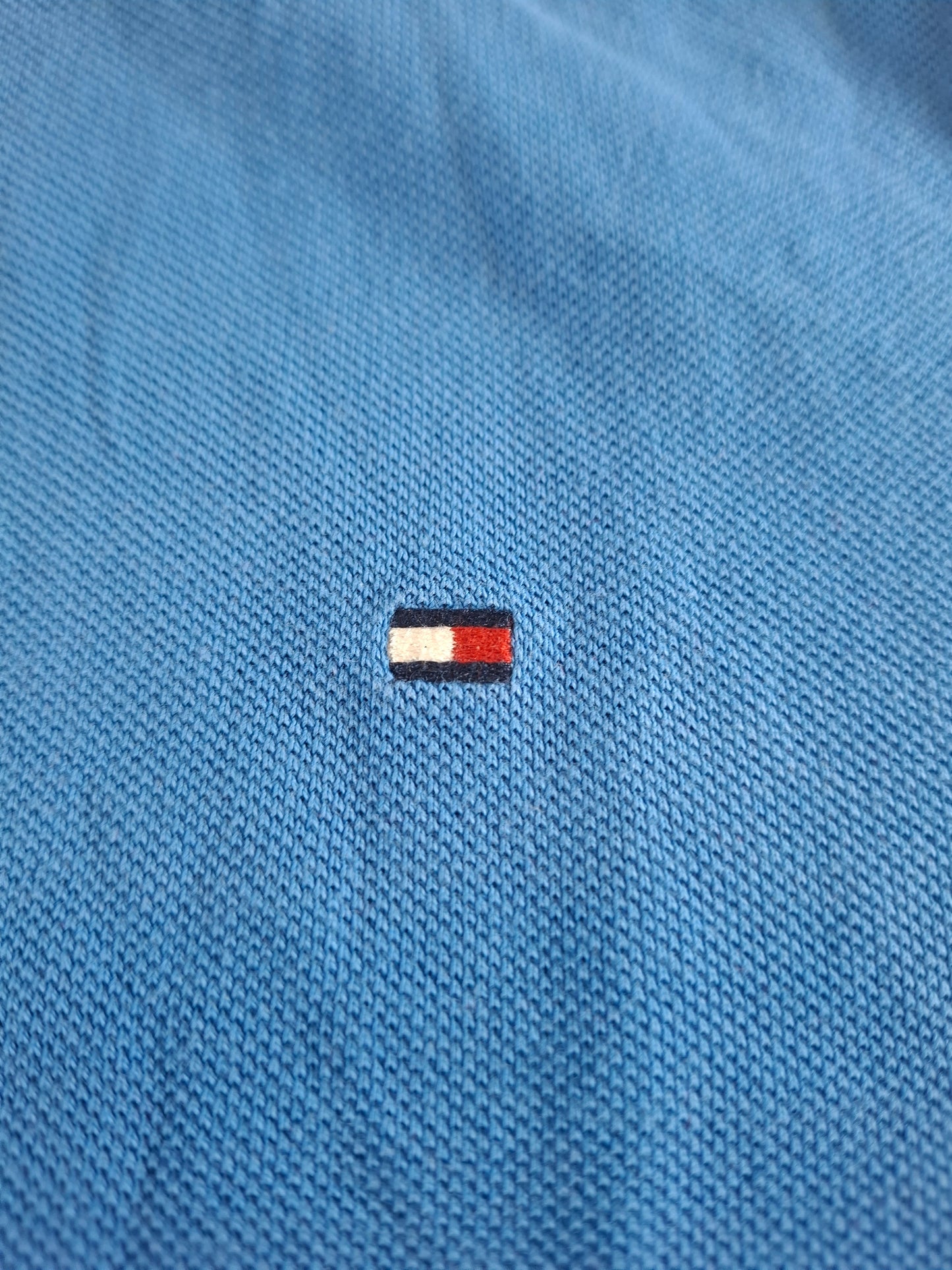 001110 Tommy Hilfiger Polo size M Blue