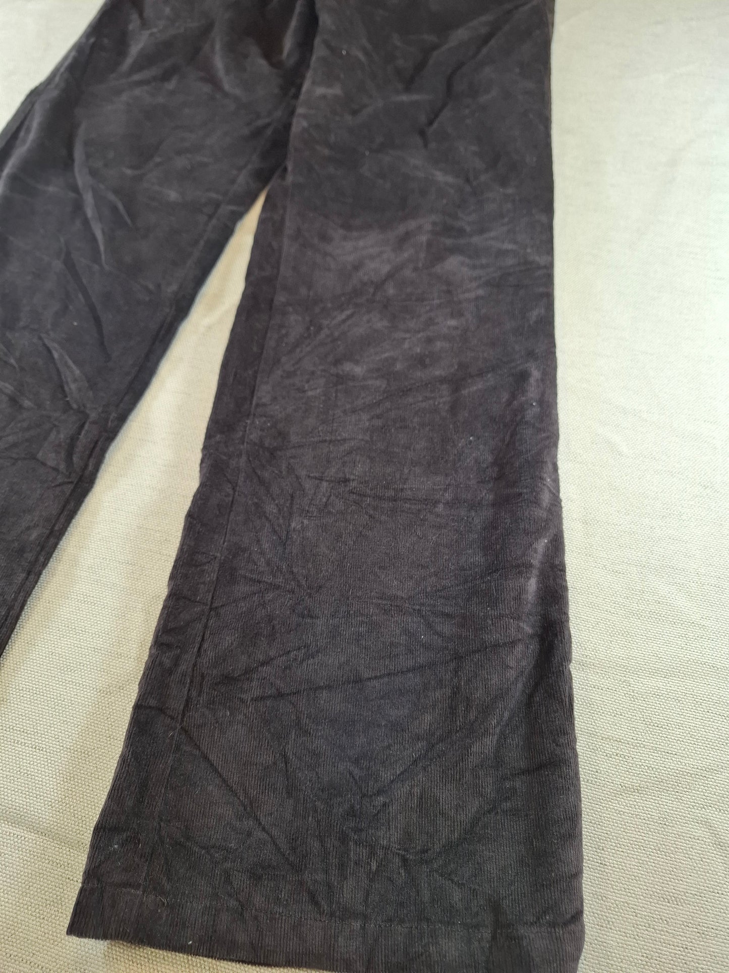 001163 Dockers Corduroy pants size 6 Brown