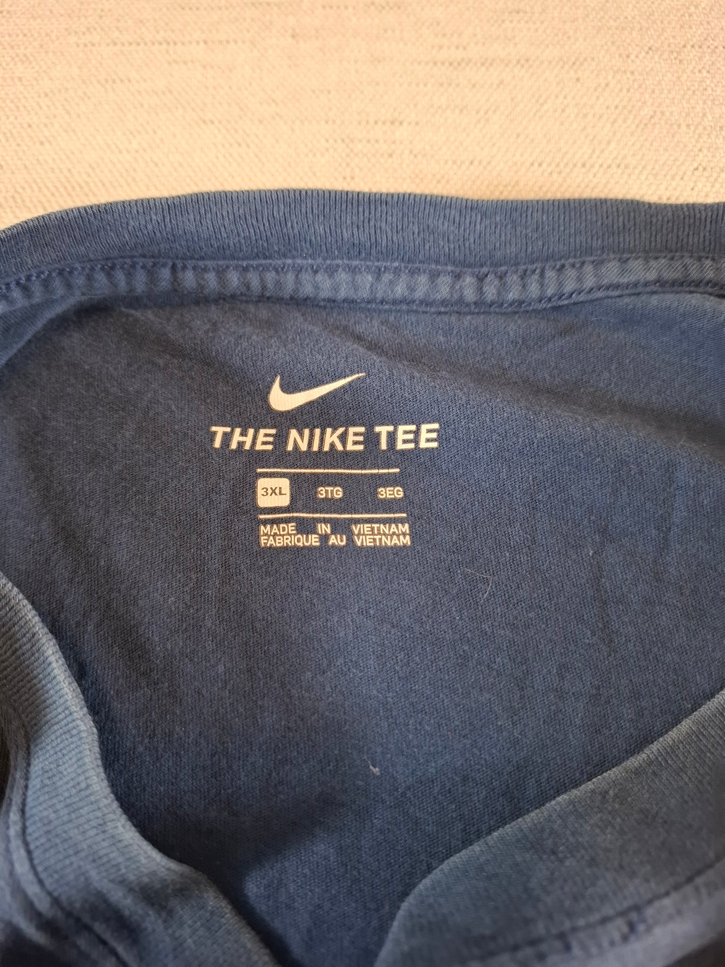 001120 Nike T-shirt size XXXL Navy