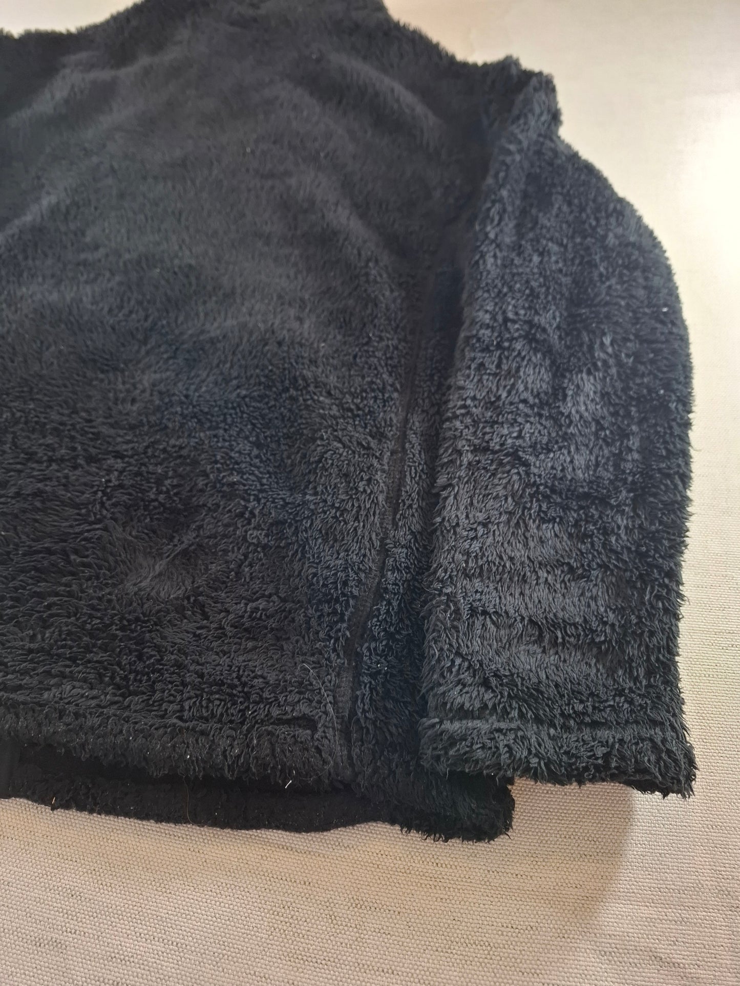 000693 Patagonia Fleece size M Black