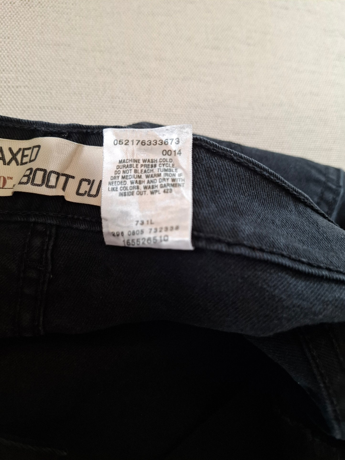 000173 Levi's 550 Jeans size 12L Black