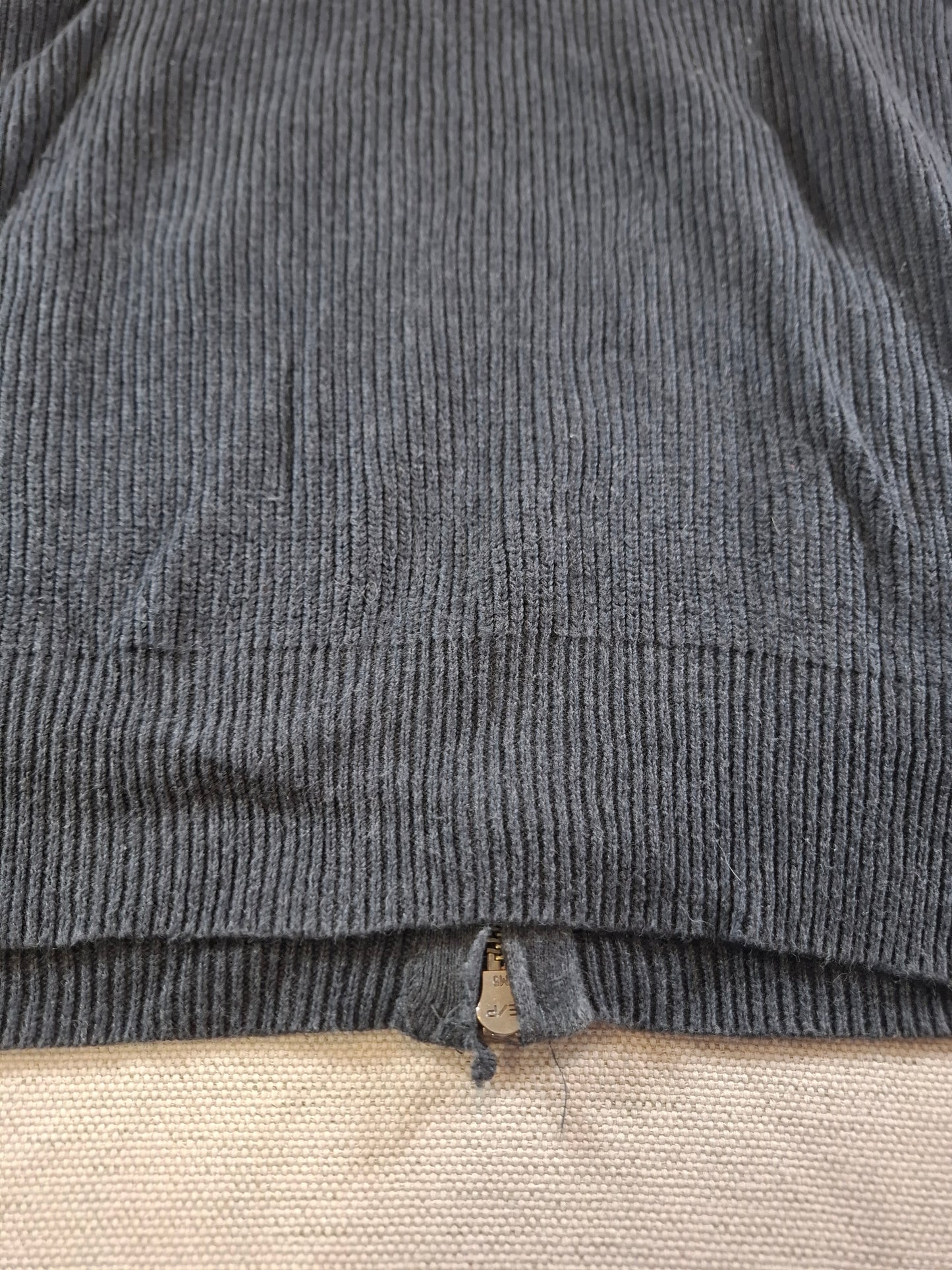 000936 Polo Ralph Lauren Full zip sweater size M Anthracite