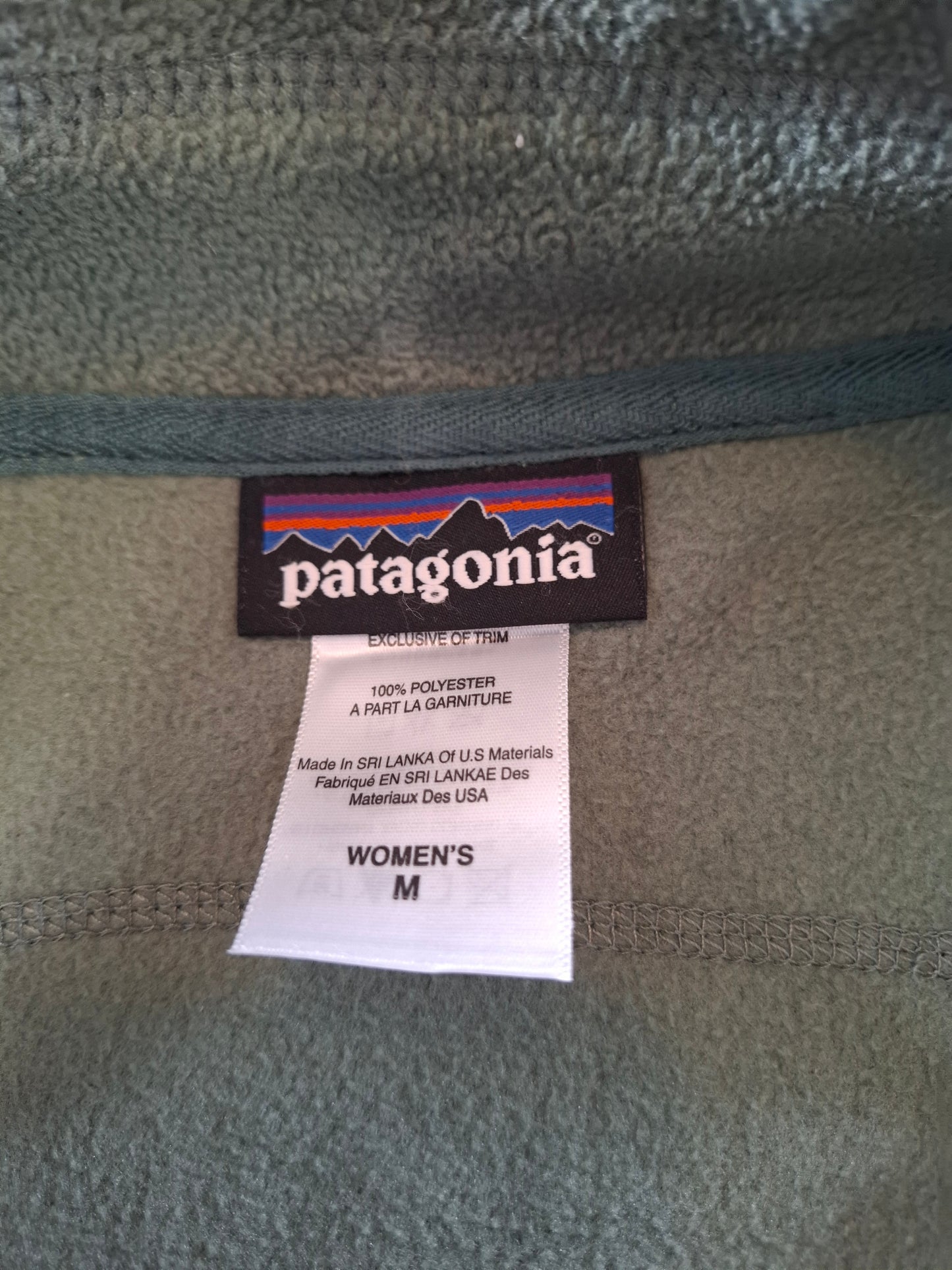 000950 Patagonia Fleece size Women's M Dark green