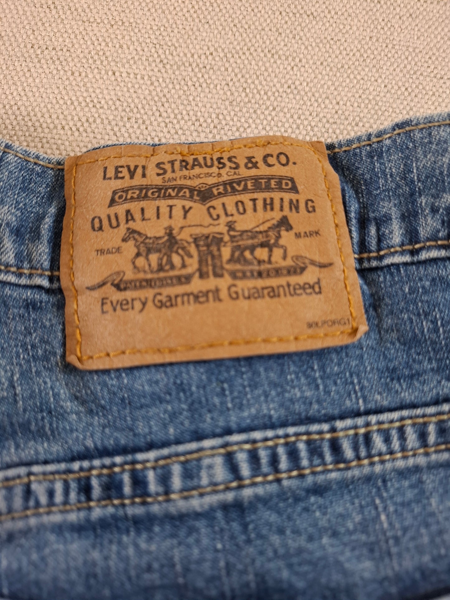 000175 Levi's 550 Jeans size 14 Blue