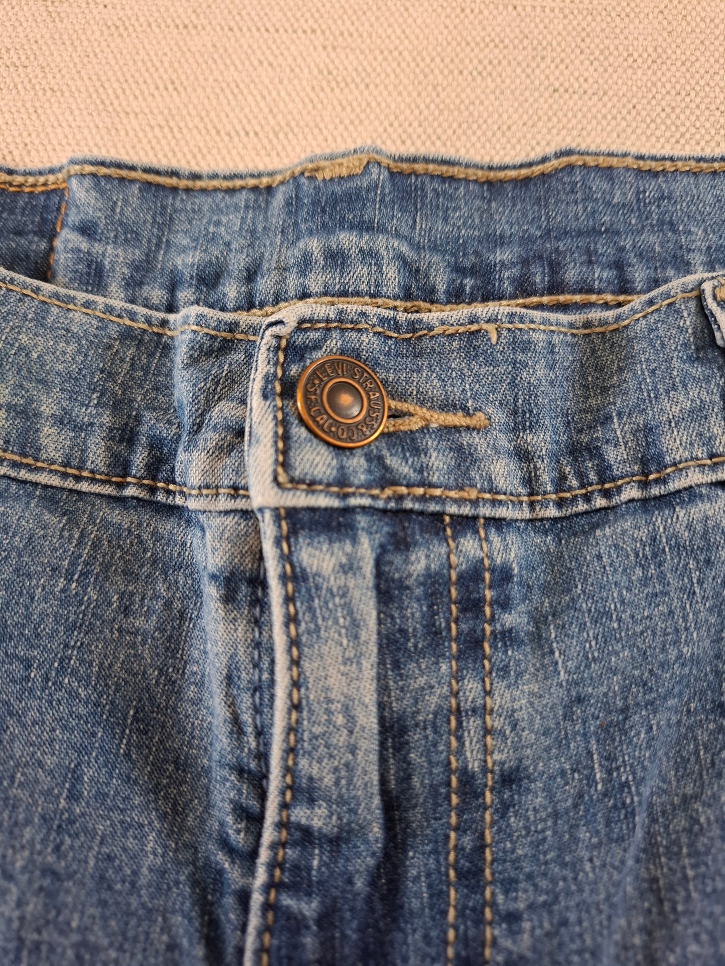 000175 Levi's 550 Jeans size 14 Blue