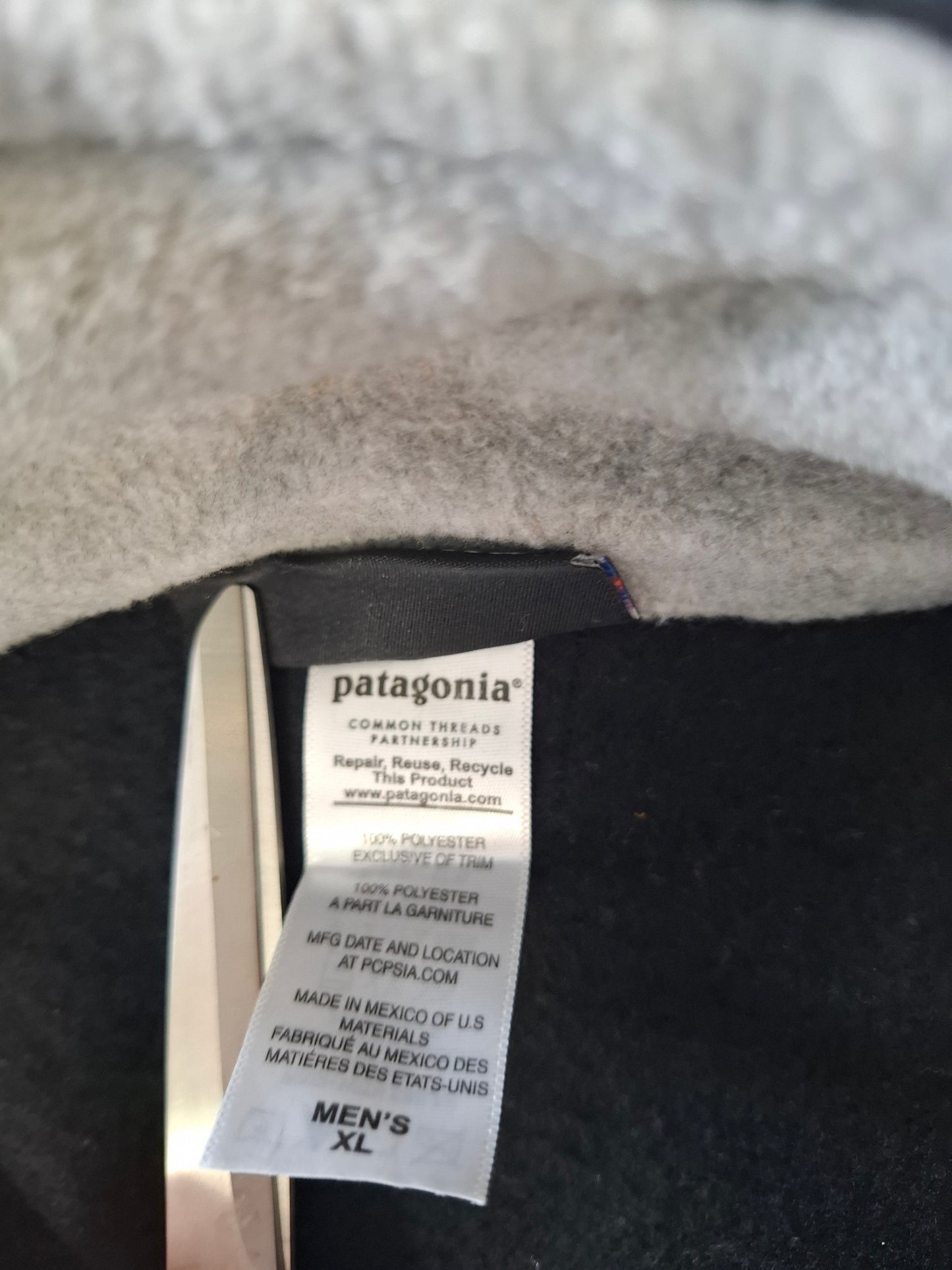 000952 Patagonia Fleece bodywarmer size XL Black