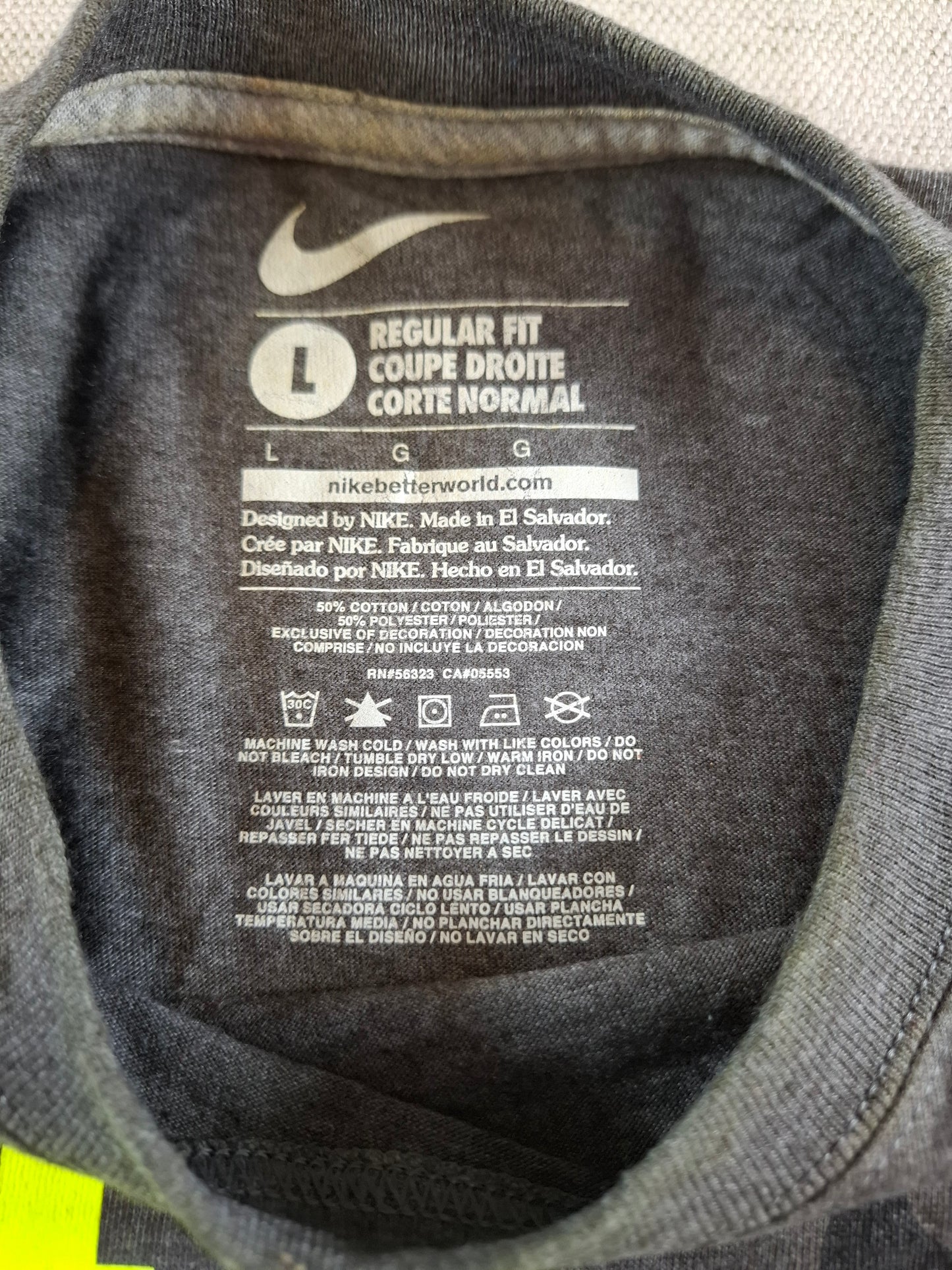 001130 Nike T-shirt size L Grey