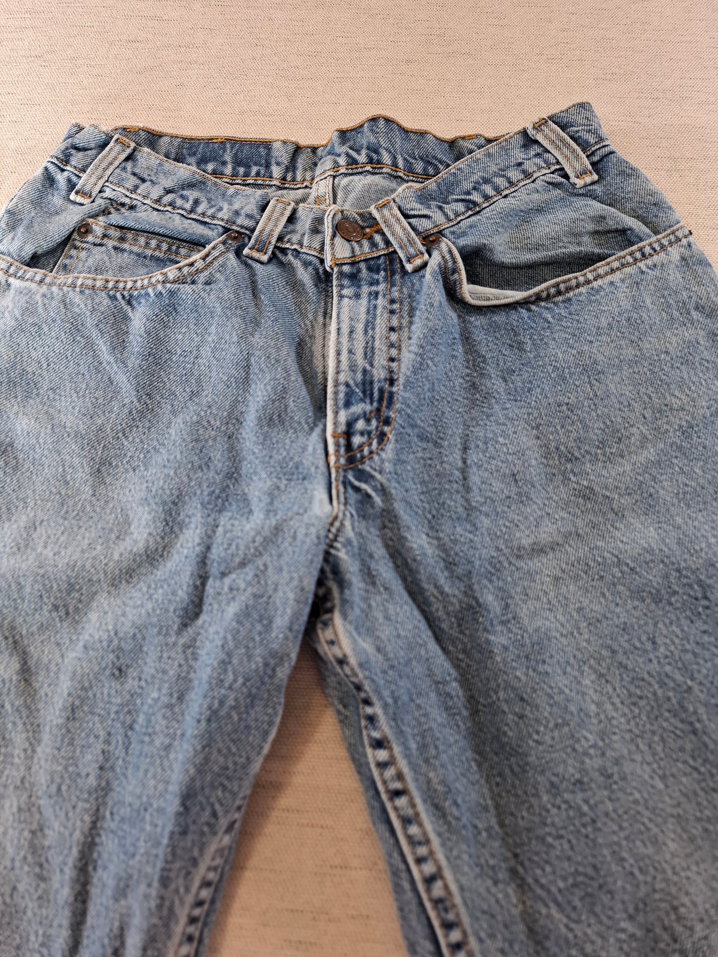 000177 Levi's 550 Jeans size 31/27 Blue