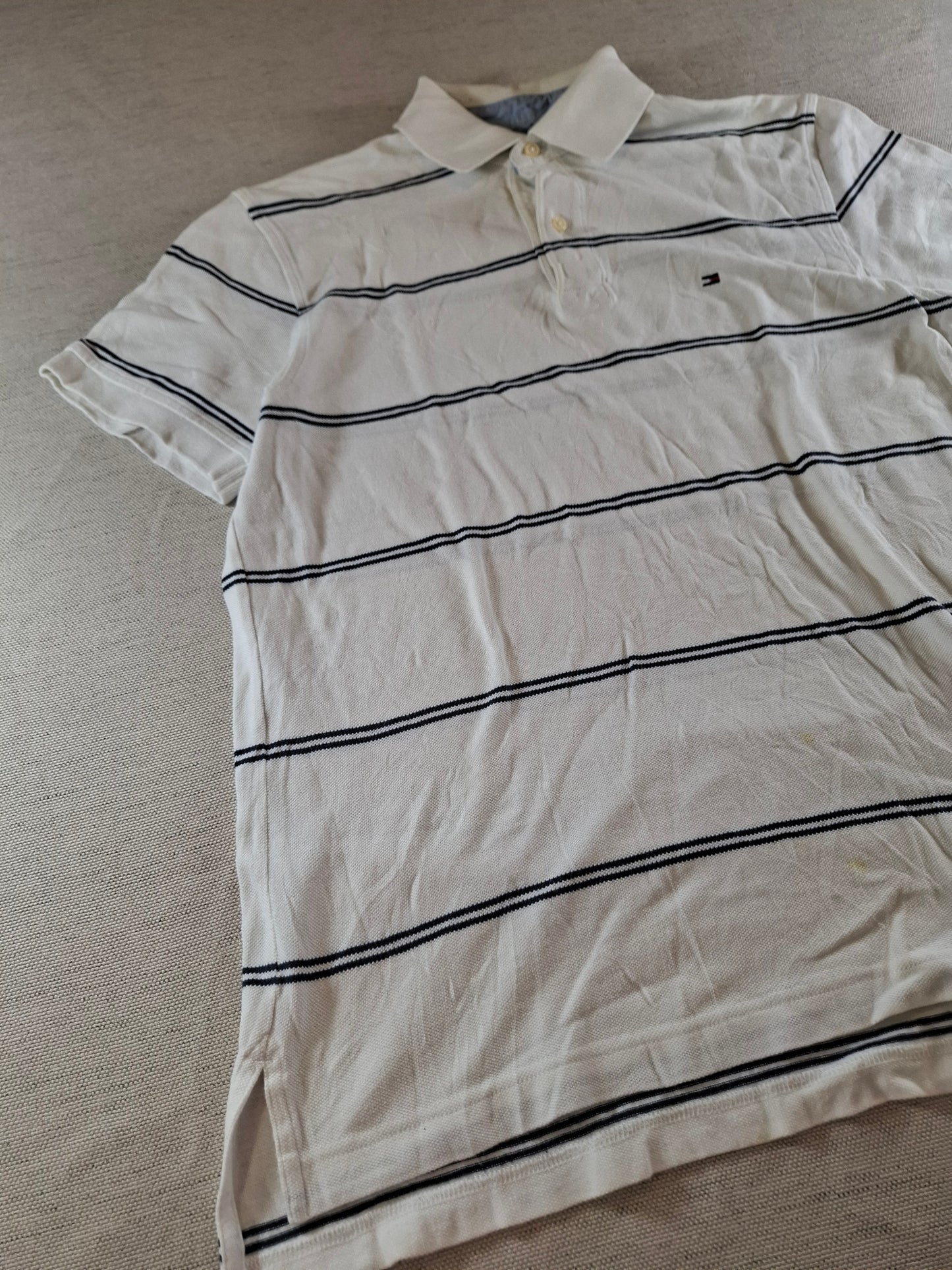 001065 Tommy Hilfiger Polo size S White/ Black