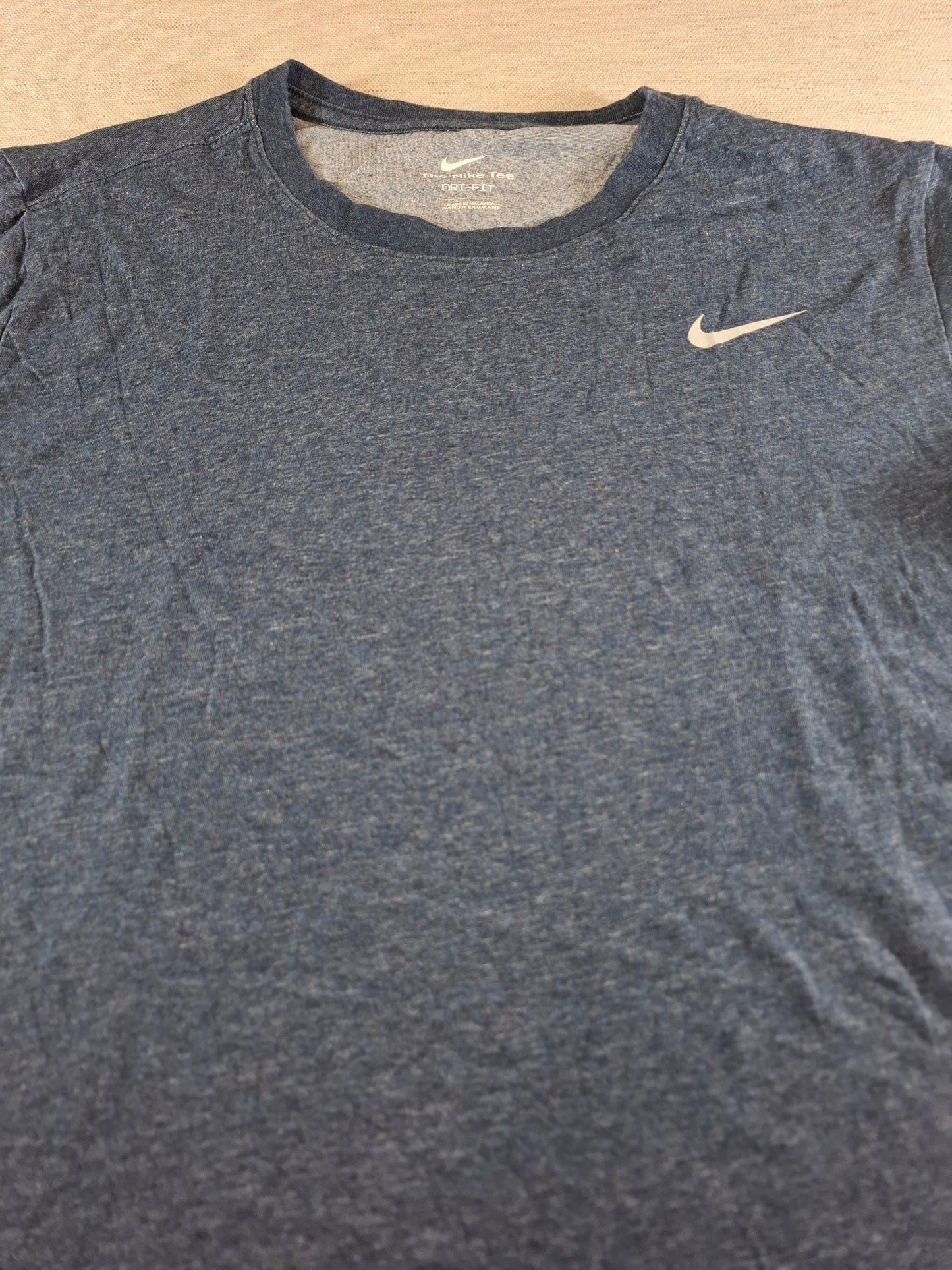 001123 Nike T-shirt size L Navy/ Grey