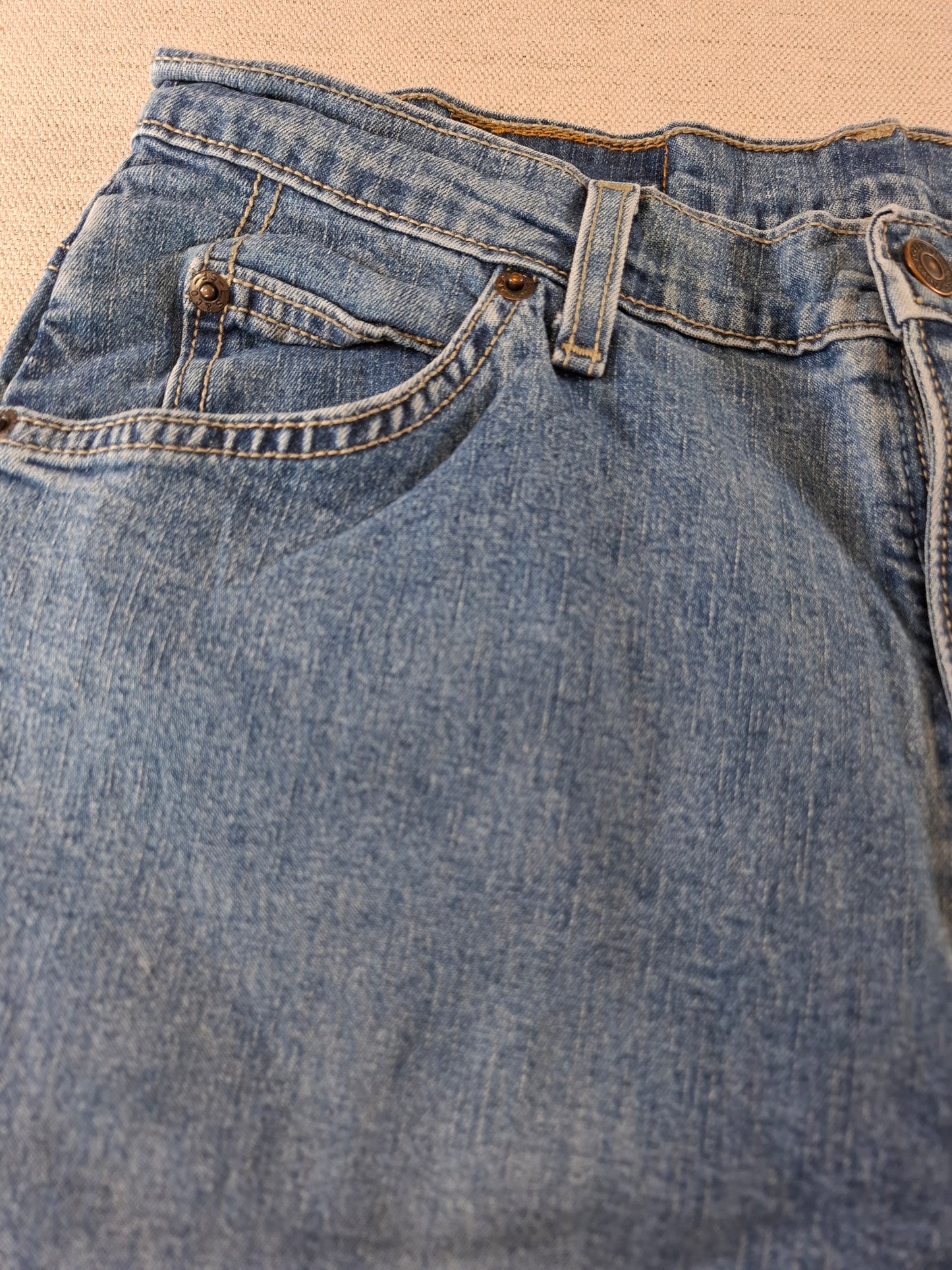 000175 Levi's 550 Jeans size 14 Blue