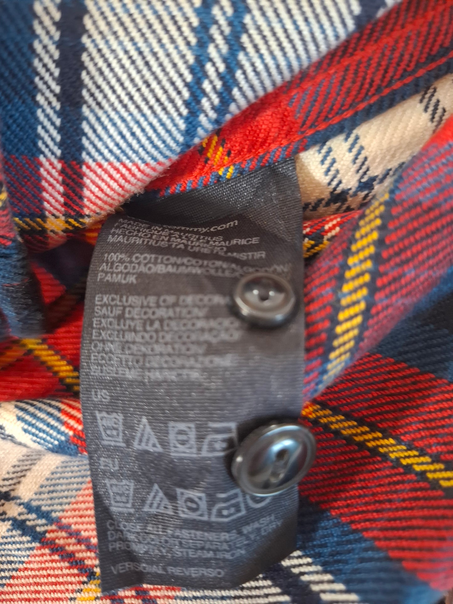 001089 Tommy Hilfiger Button down shirt size L Multi/ Red