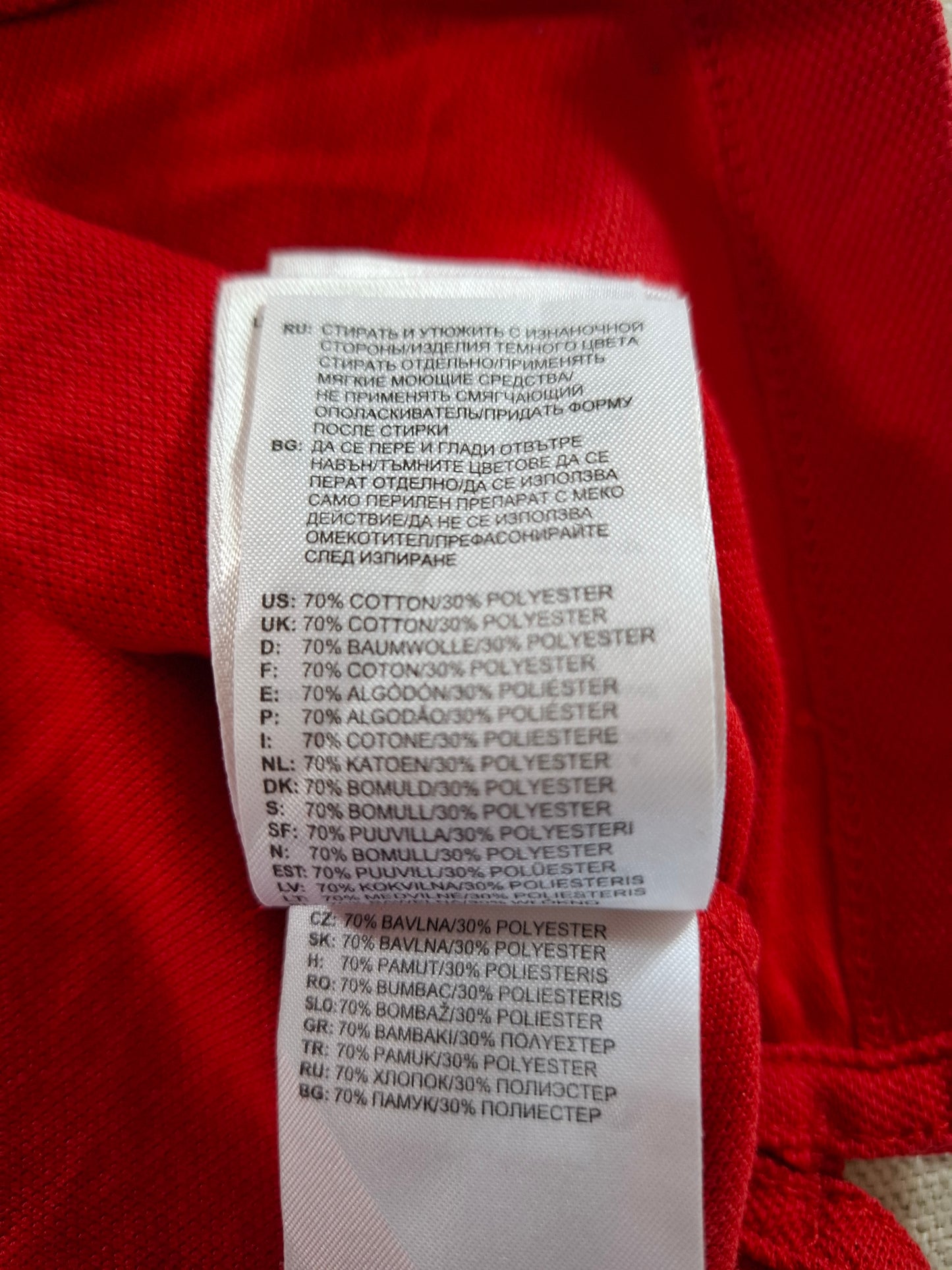 000945 Adidas Polo size XL Red