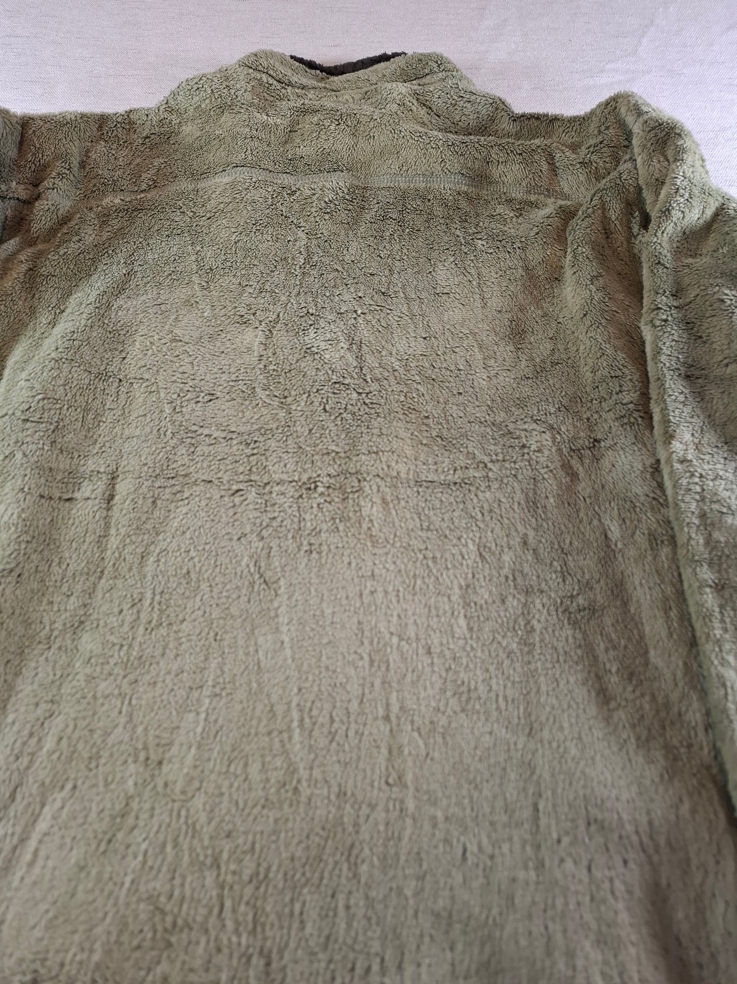 000480 Patagonia Fleece jack size L Army Green
