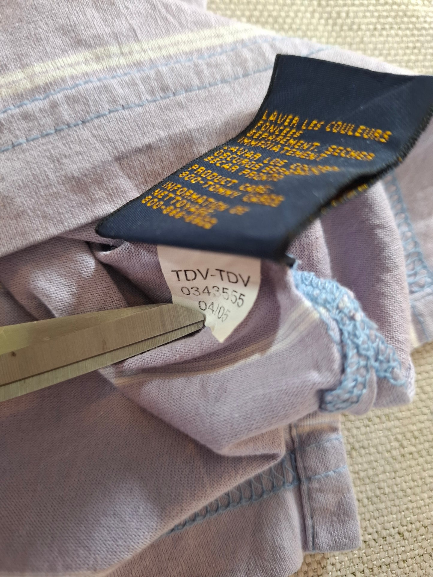 001113 Tommy Hilfiger Polo size L Lila/ White striped