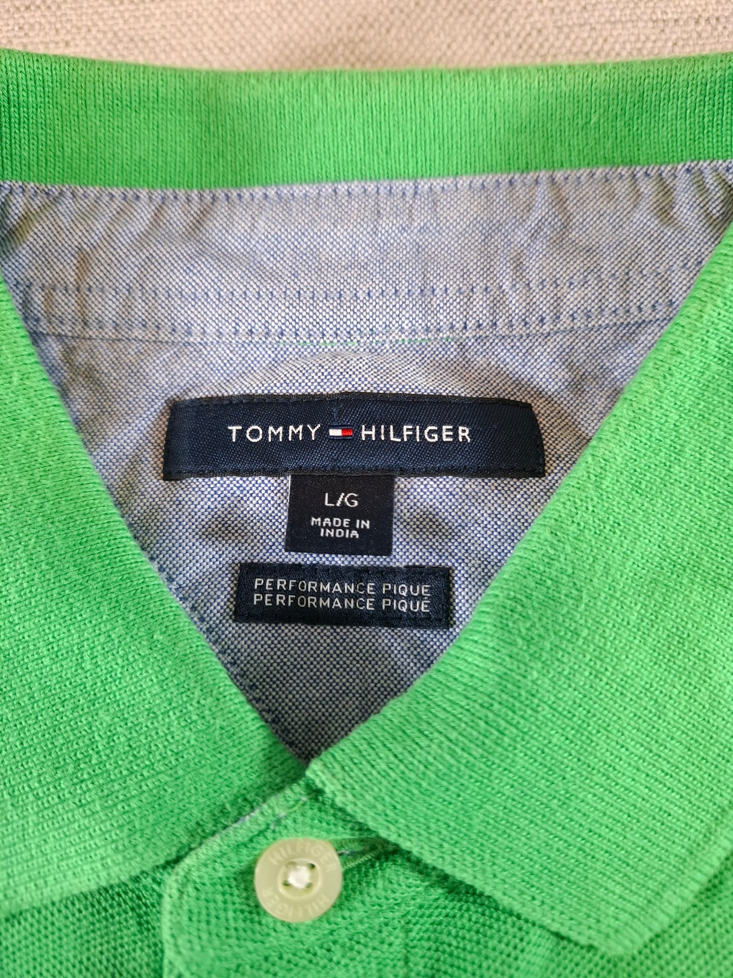 001061 Tommy Hilfiger Polo size L Green/ Blue/ White