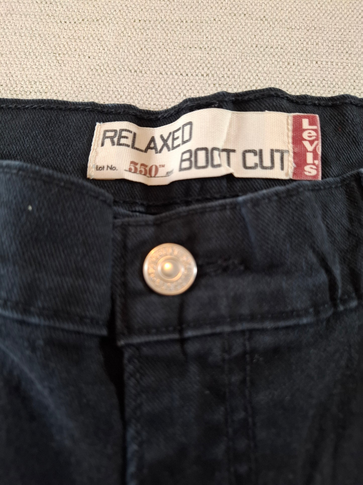 000173 Levi's 550 Jeans size 12L Black