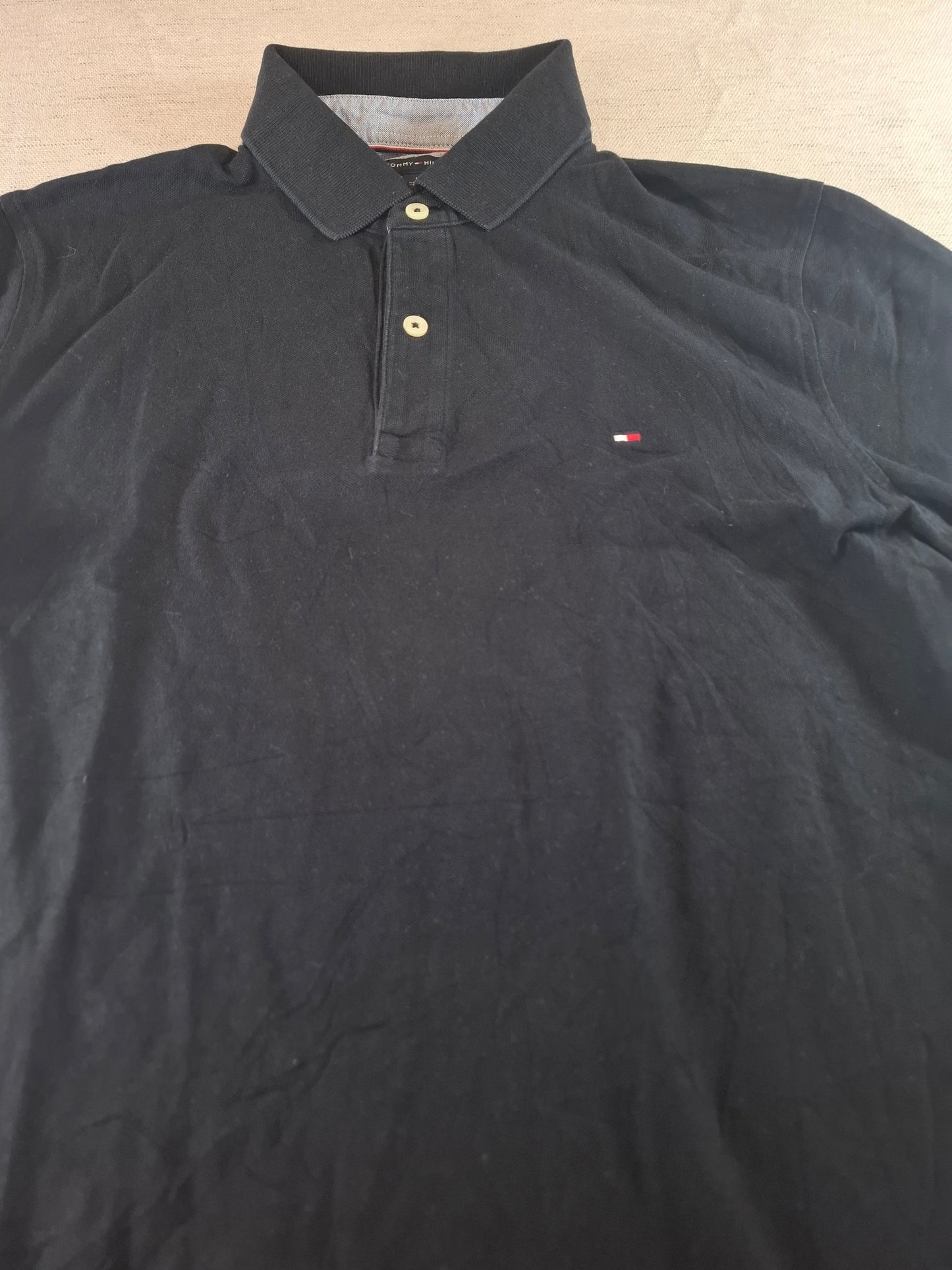 000158 Tommy Hilfiger Polo size M Black