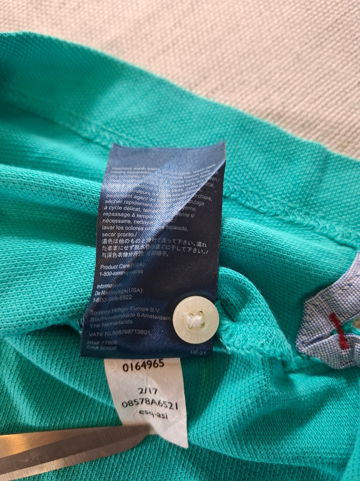 001060 Tommy Hilfiger Polo size XL Green/ Turquoise