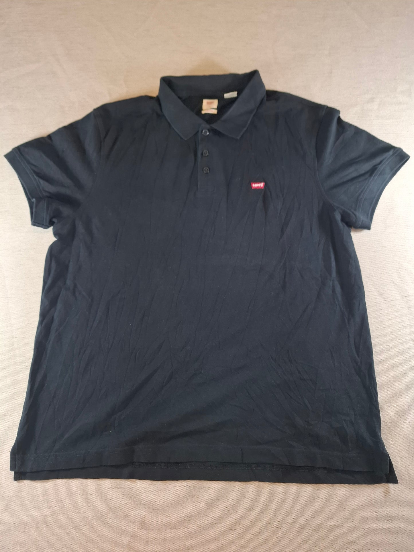 001136 Levi's Polo size XL Black