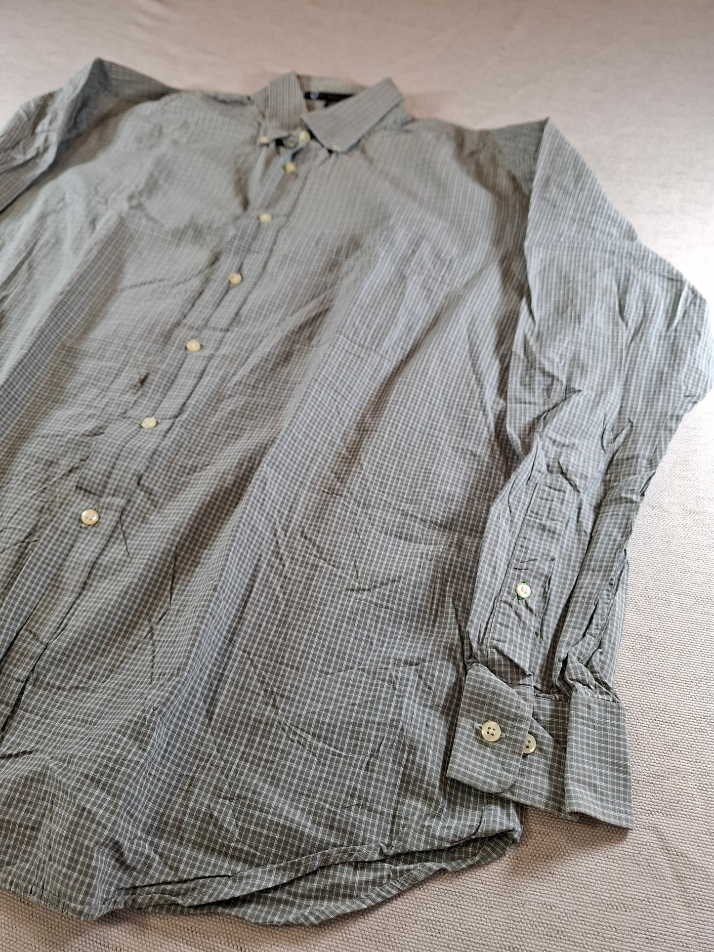 001092 Tommy Hilfiger Button down shirt size 16 / 34-35 Green/ White checkered