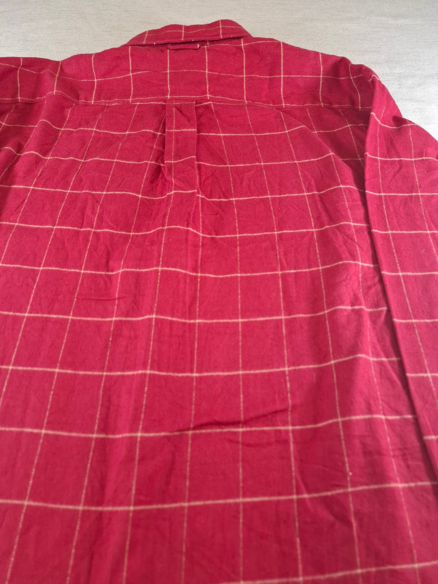 001090 Tommy Hilfiger Button down shirt size L Red/ White checkered