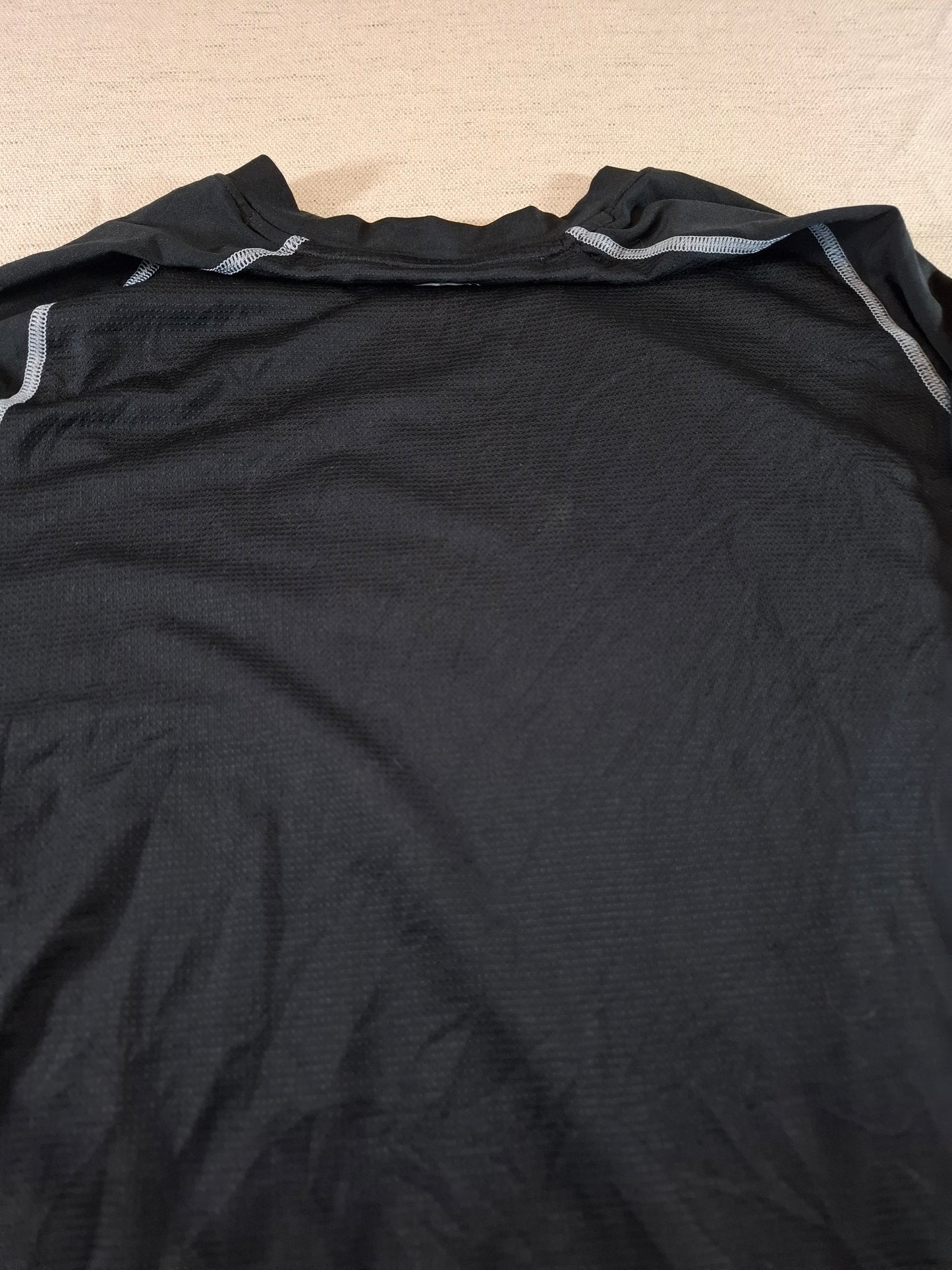 001157 Under Armour Longsleeve t-shirt size Unknown Grey/ Black