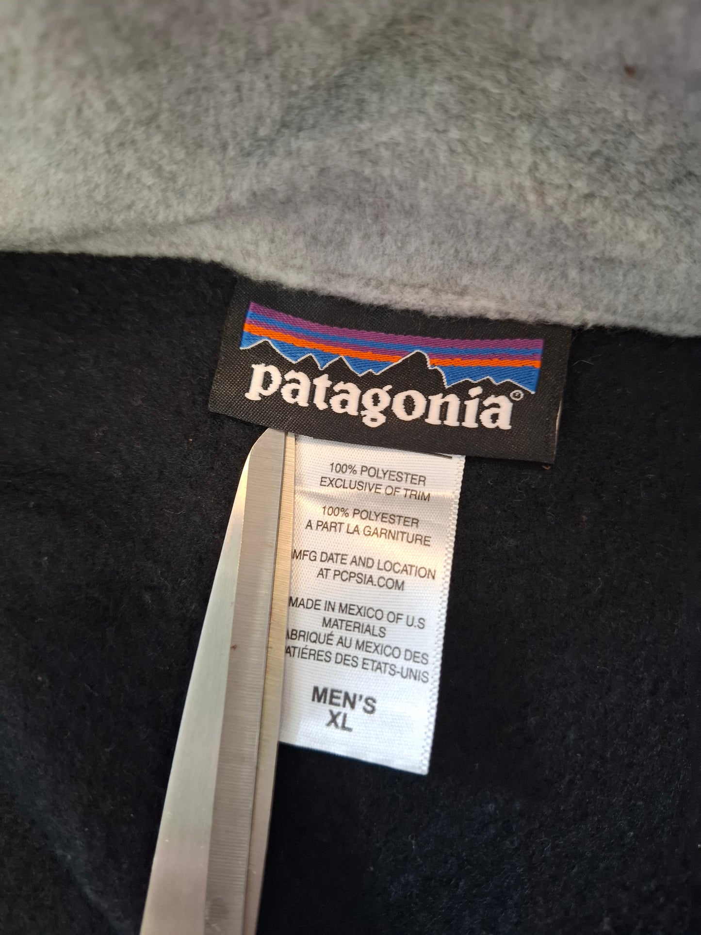 000952 Patagonia Fleece bodywarmer size XL Black