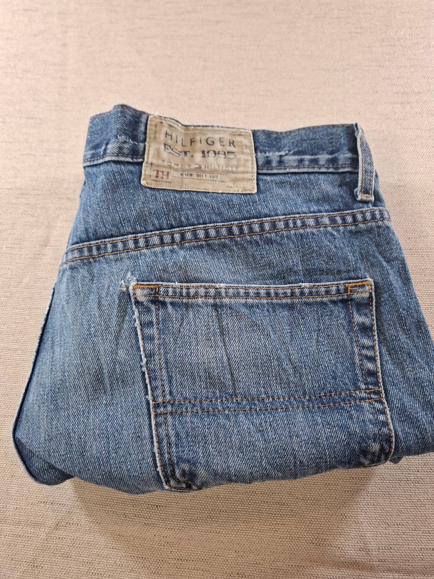 000217 Tommy Hilfiger 38/30 size Jeans Blue