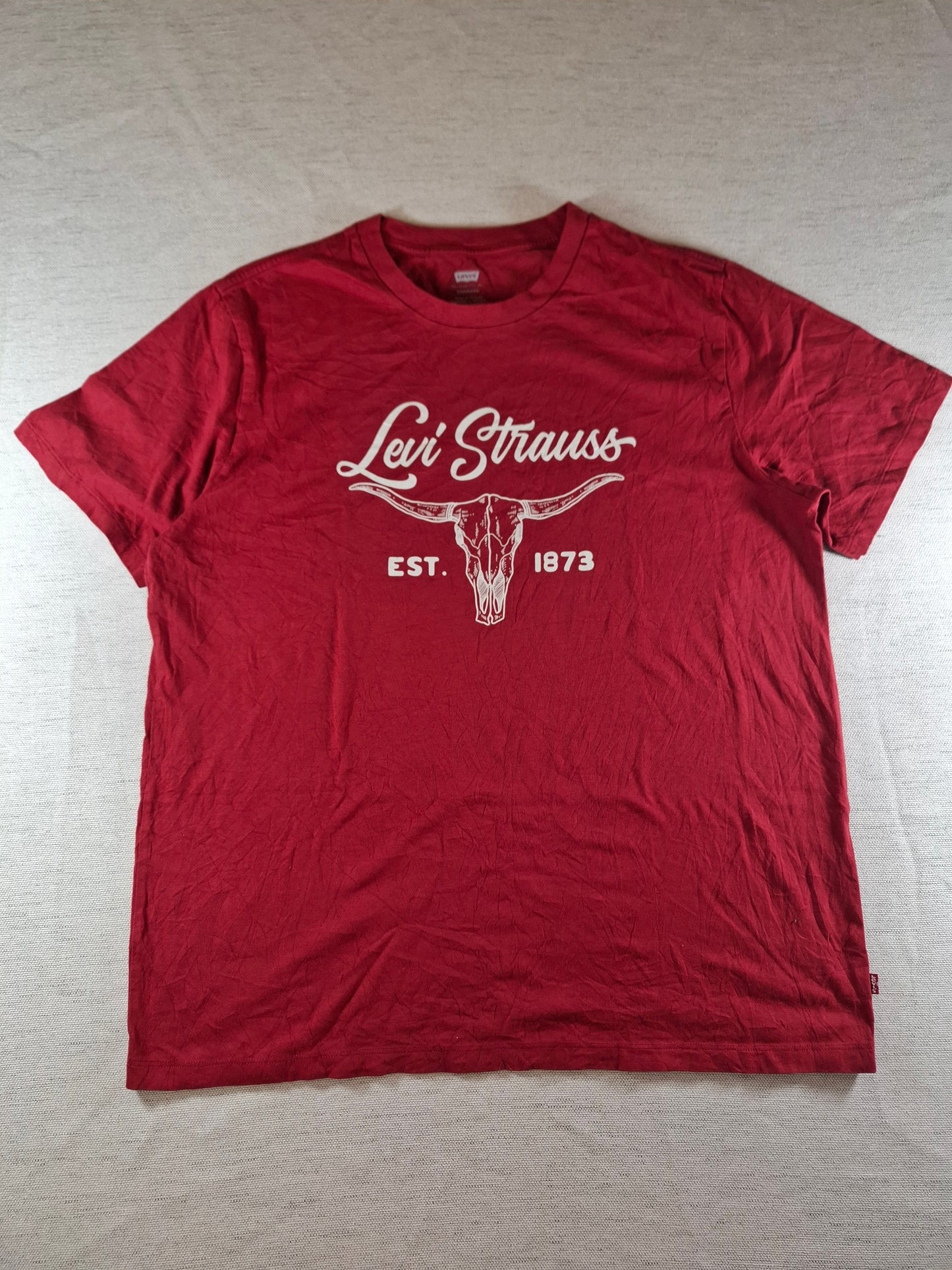 001134 Levi's T-shirt size Red