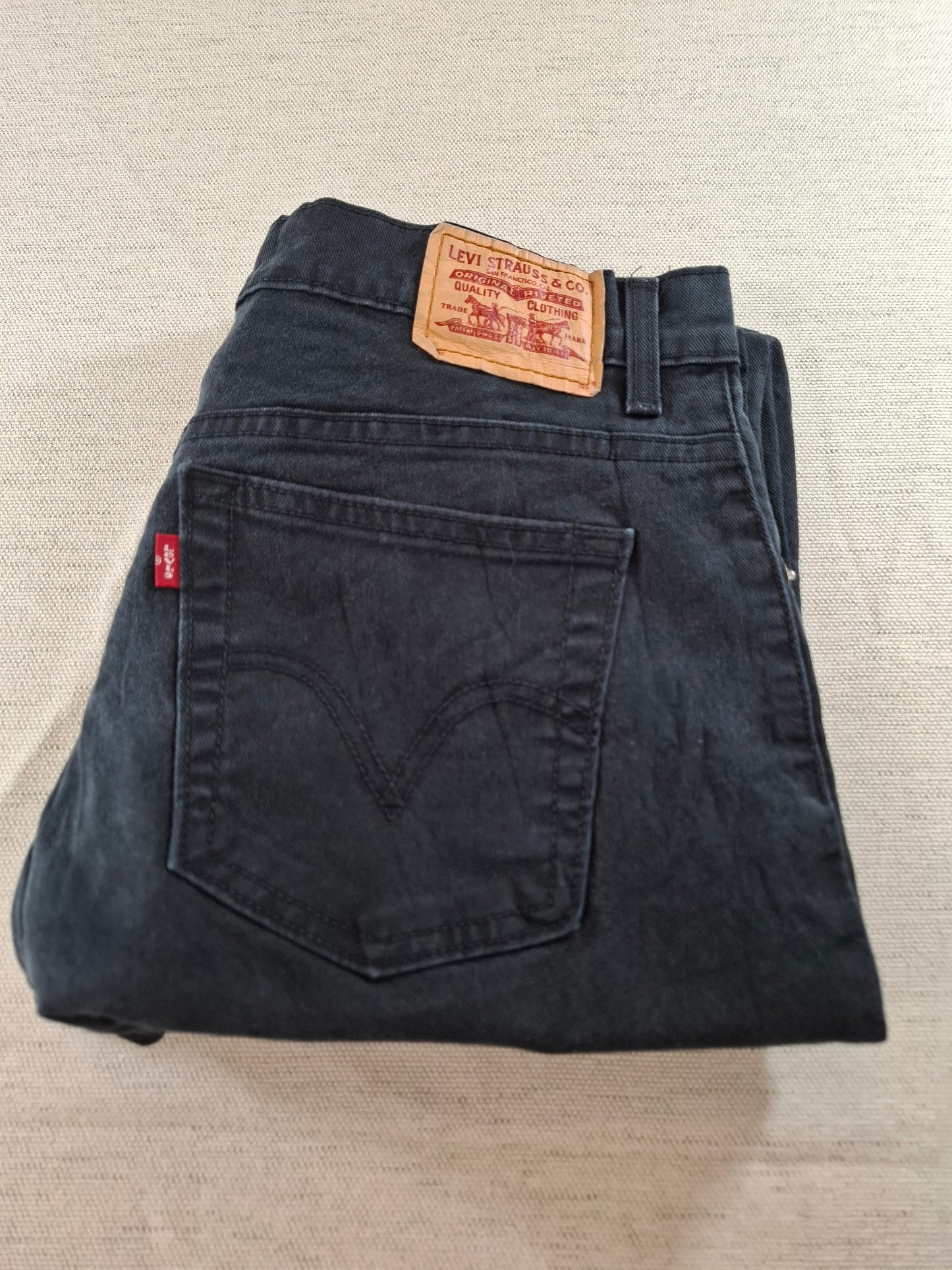 000173 Levi's 550 Jeans size 12L Black