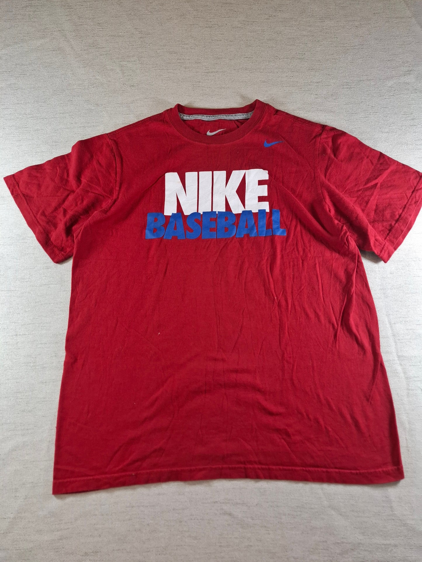 001127 Nike T-shirt size XL Red