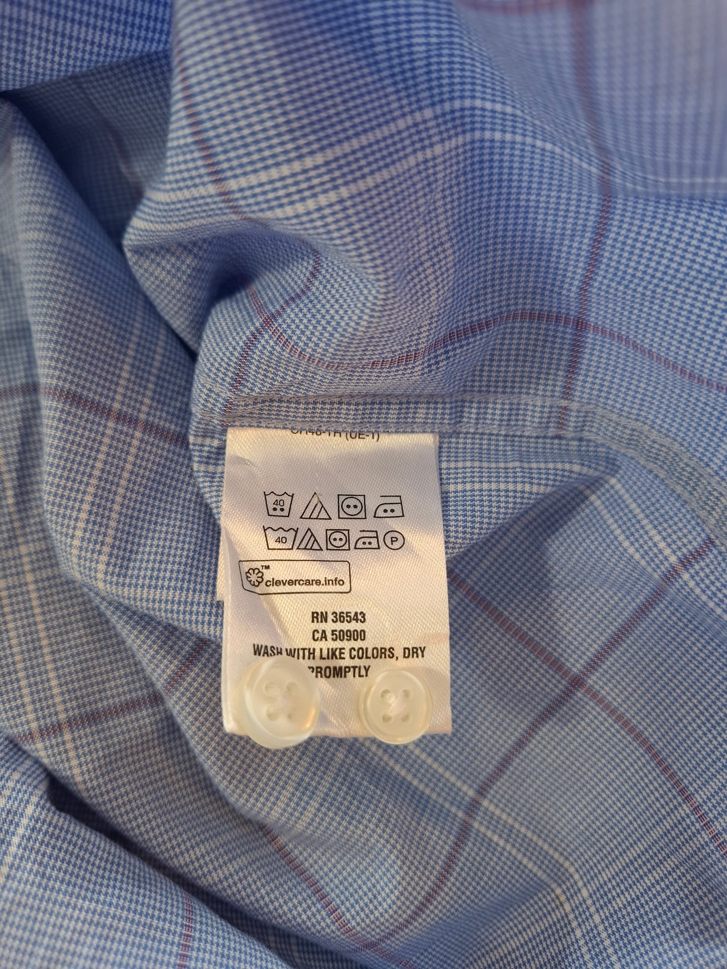 001095 Tommy Hilfiger Button down shirt size 16,5 / 32-33 / L Blue/ White/ Red checkered