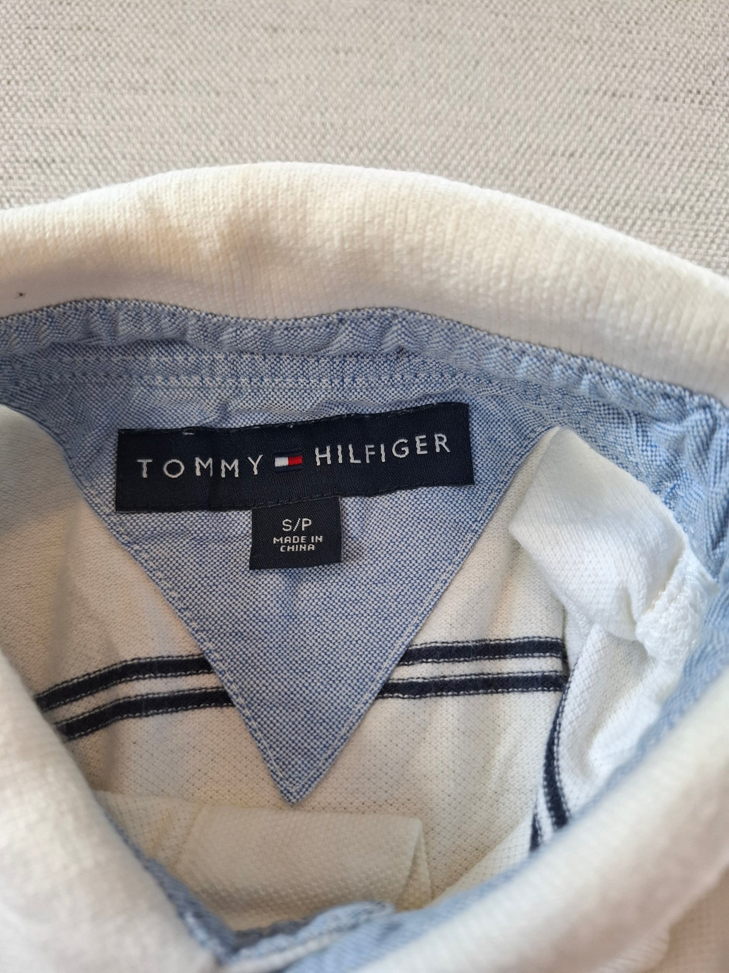 001065 Tommy Hilfiger Polo size S White/ Black