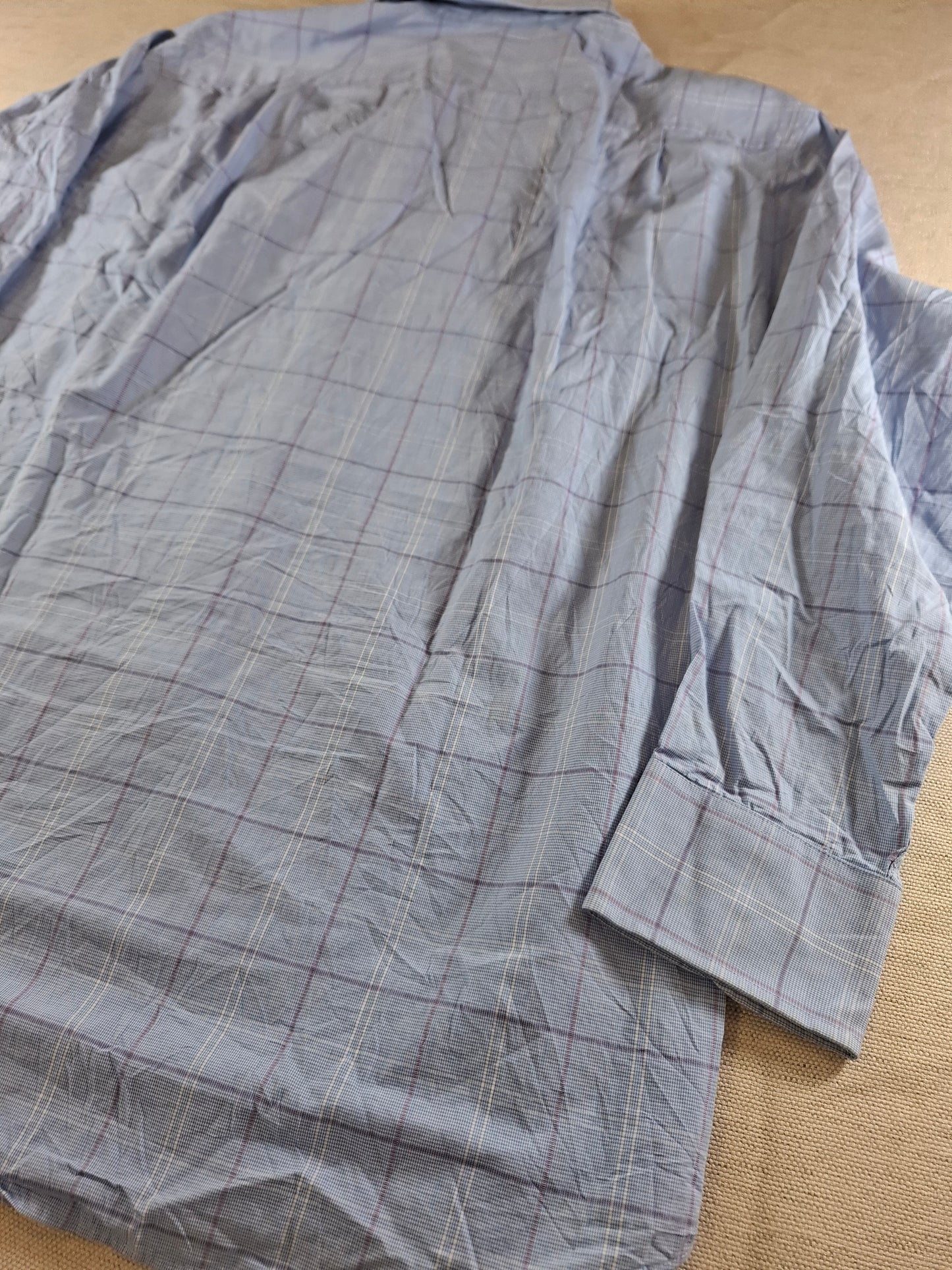 001095 Tommy Hilfiger Button down shirt size 16,5 / 32-33 / L Blue/ White/ Red checkered