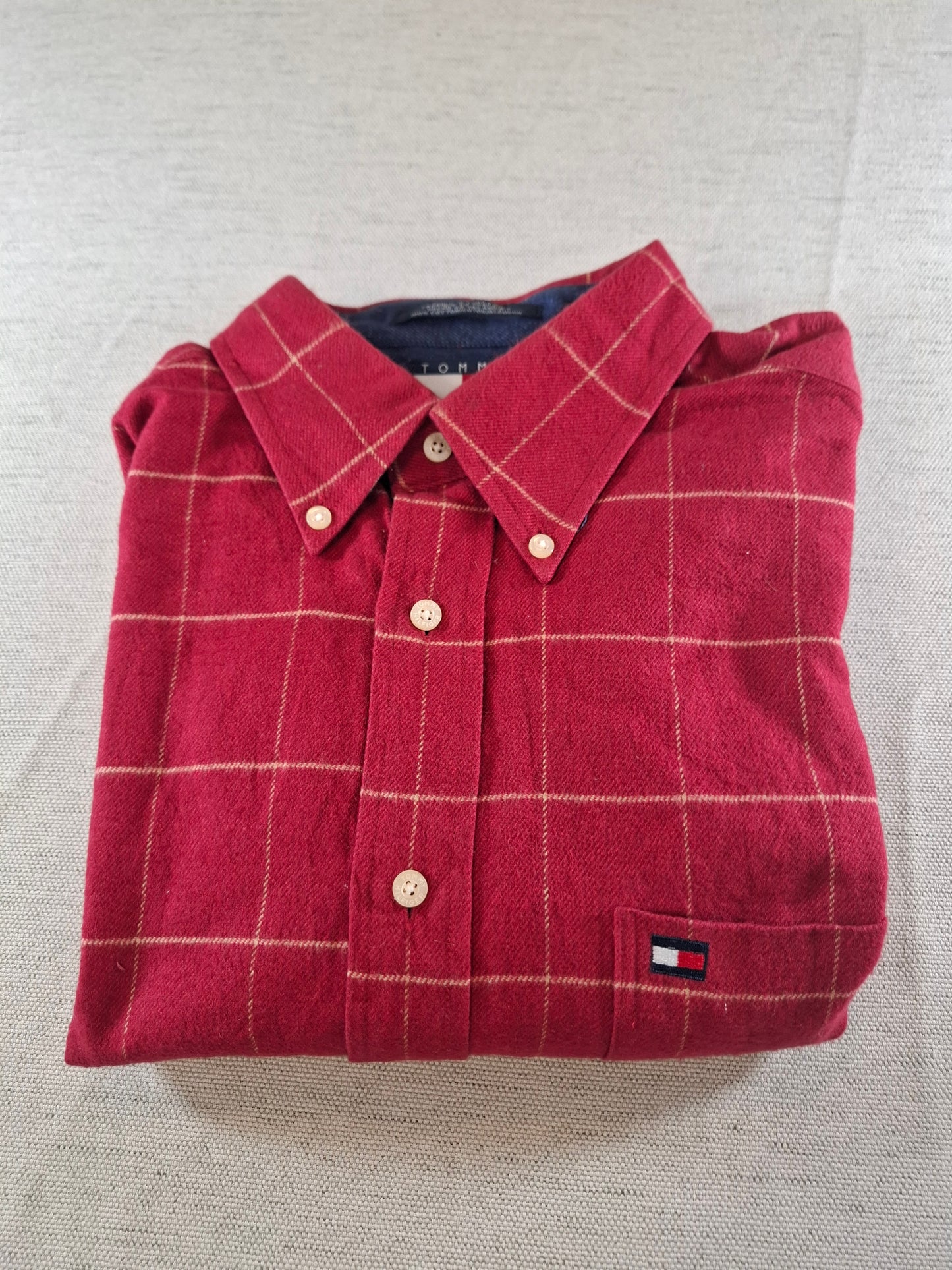 001090 Tommy Hilfiger Button down shirt size L Red/ White checkered