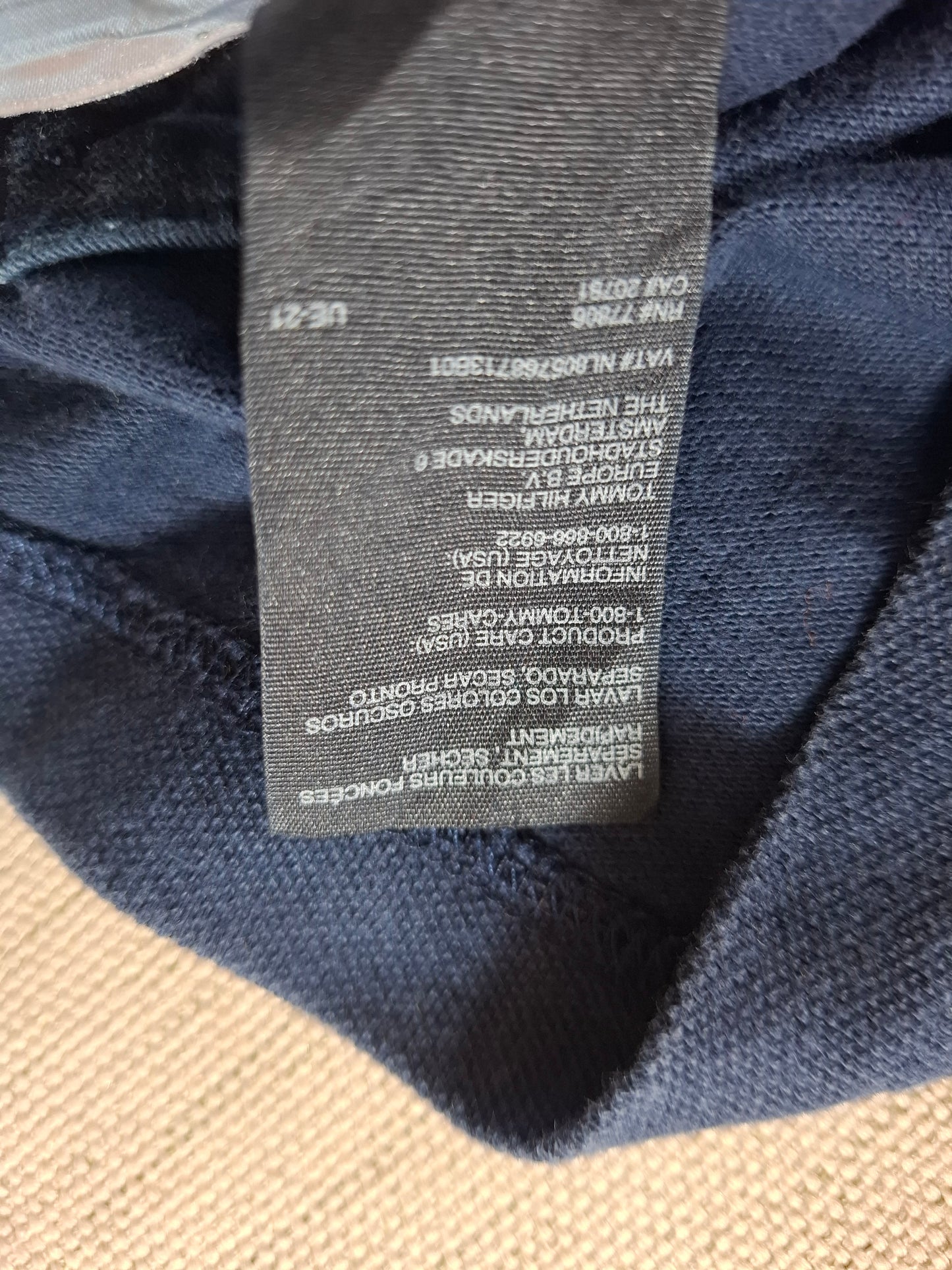 001064 Tommy Hilfiger Polo size L Red/ White/ Blue