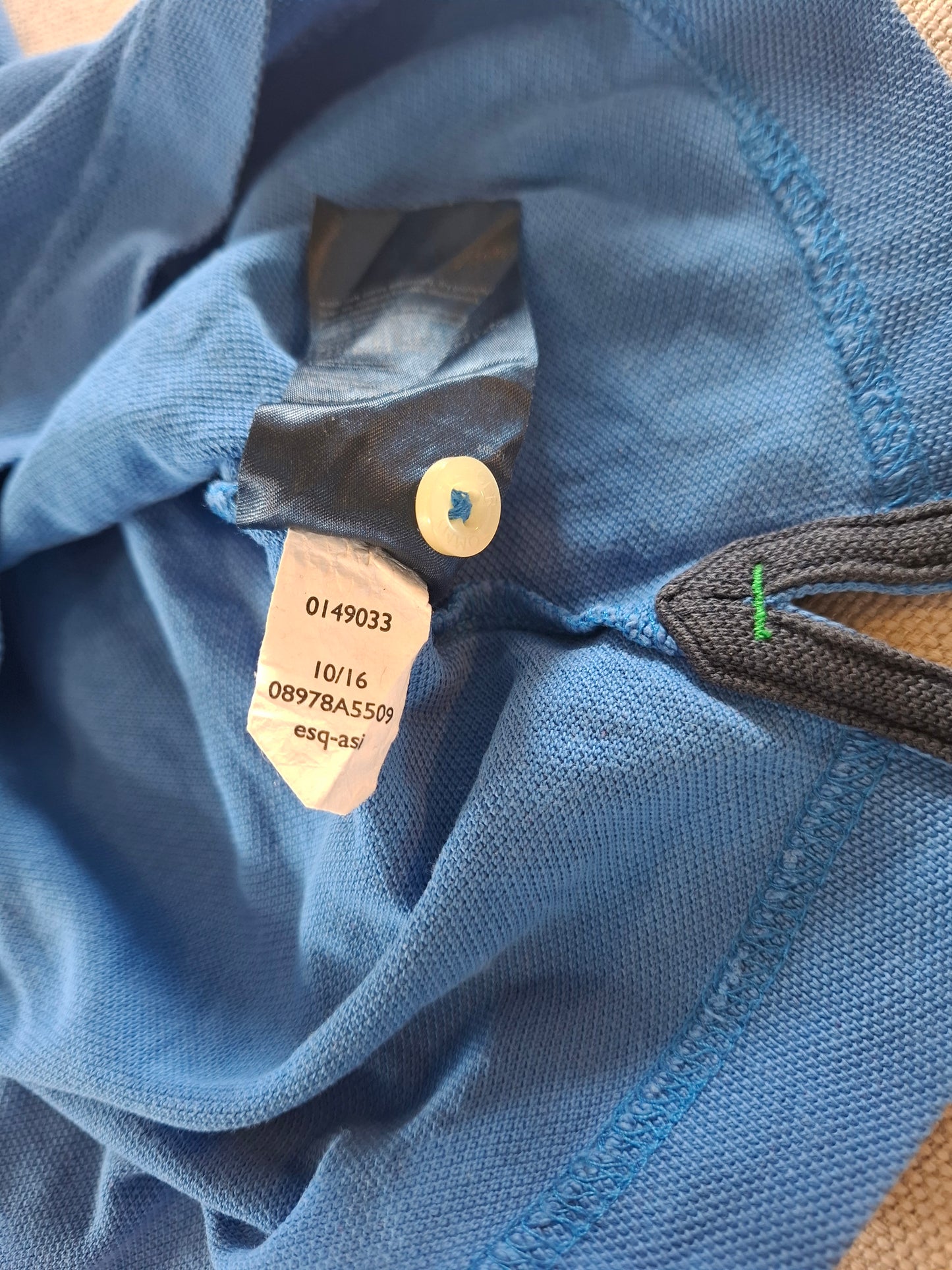 001110 Tommy Hilfiger Polo size M Blue