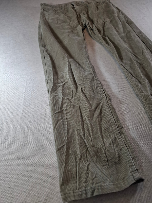 001158 – Levi's Corduroy Pants – Khaki, Size 34/30