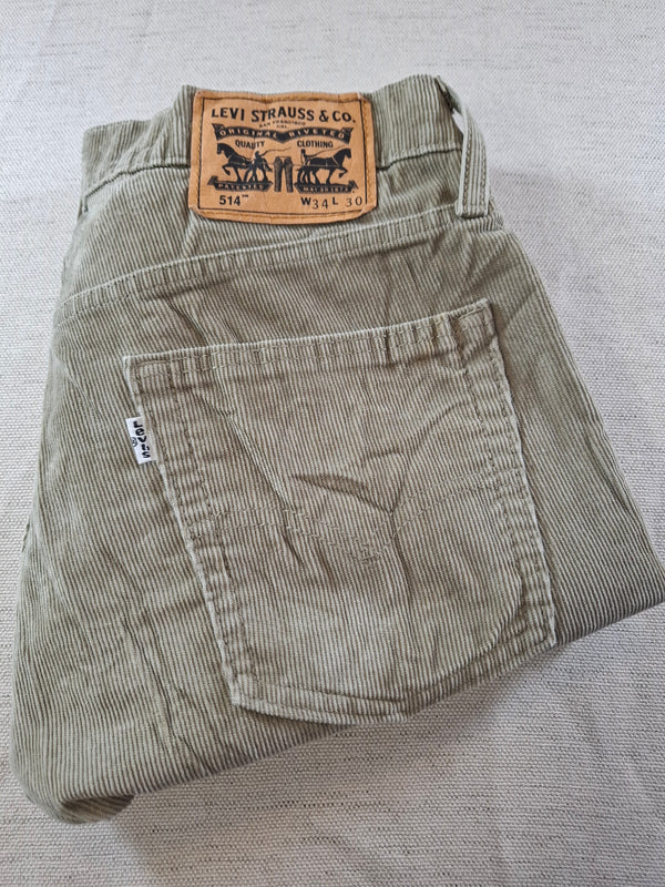 001158 – Levi's Corduroy Pants – Khaki, Size 34/30
