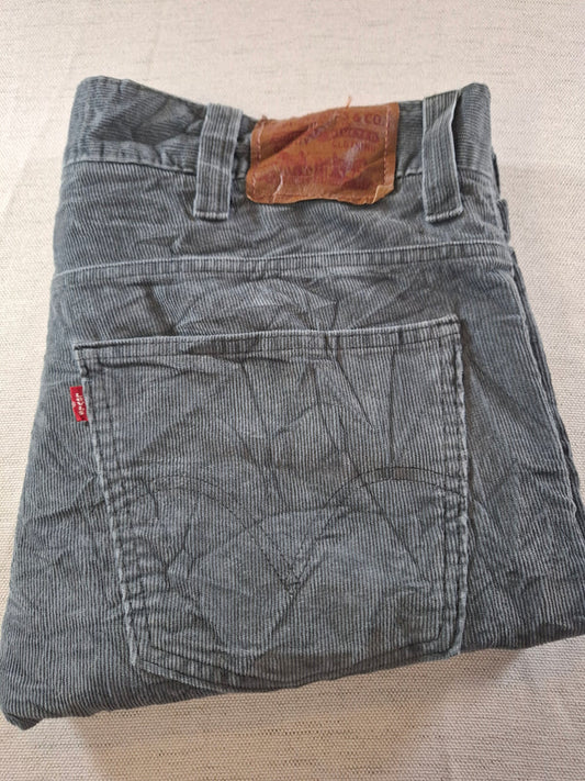 001159 – Levi's Corduroy Pants – Anthracite, Size 40/32
