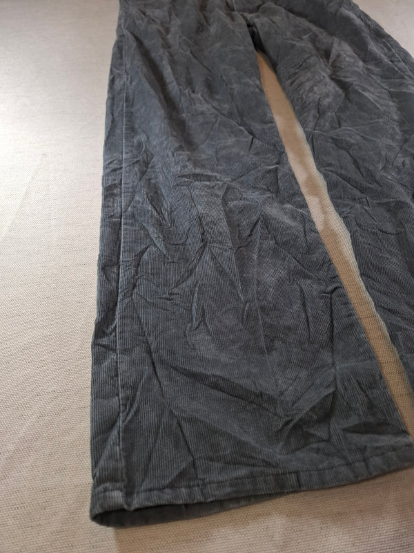 001159 – Levi's Corduroy Pants – Anthracite, Size 40/32