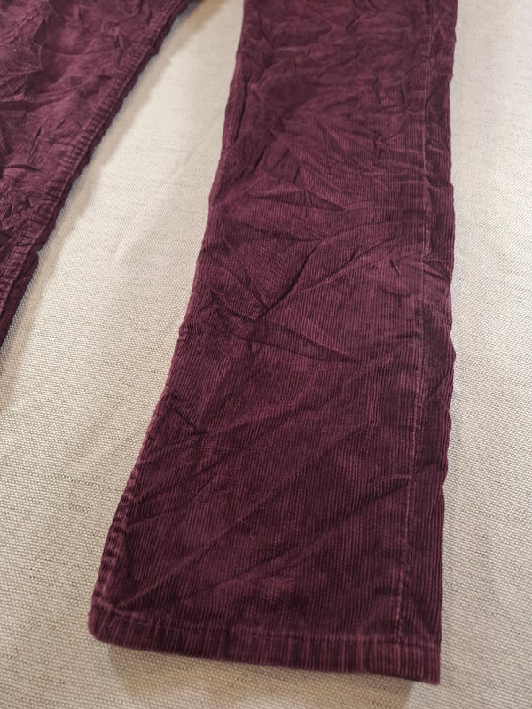 001160 – Levi's Corduroy Pants – Burgundy, Size 33/32