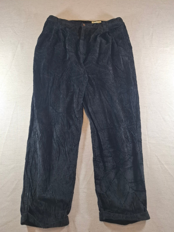 001162 – Eddie Bauer Corduroy Pants – Black, Size S