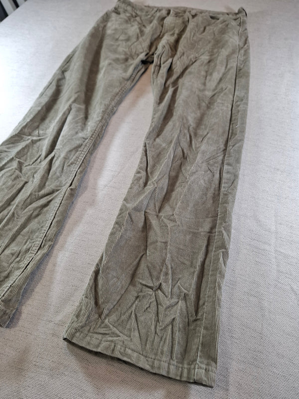 001158 – Levi's Corduroy Pants – Khaki, Size 34/30