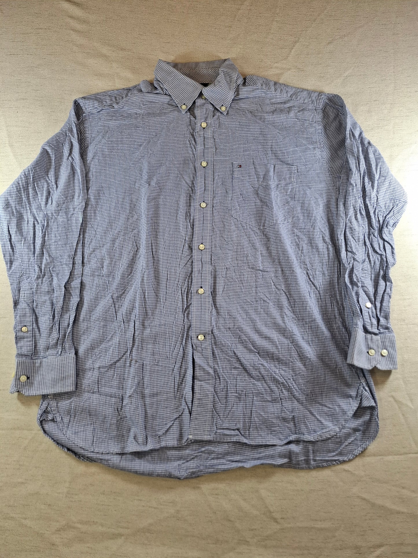 001096 Tommy Hilfiger Button down shirt size L Blue/ White checkered