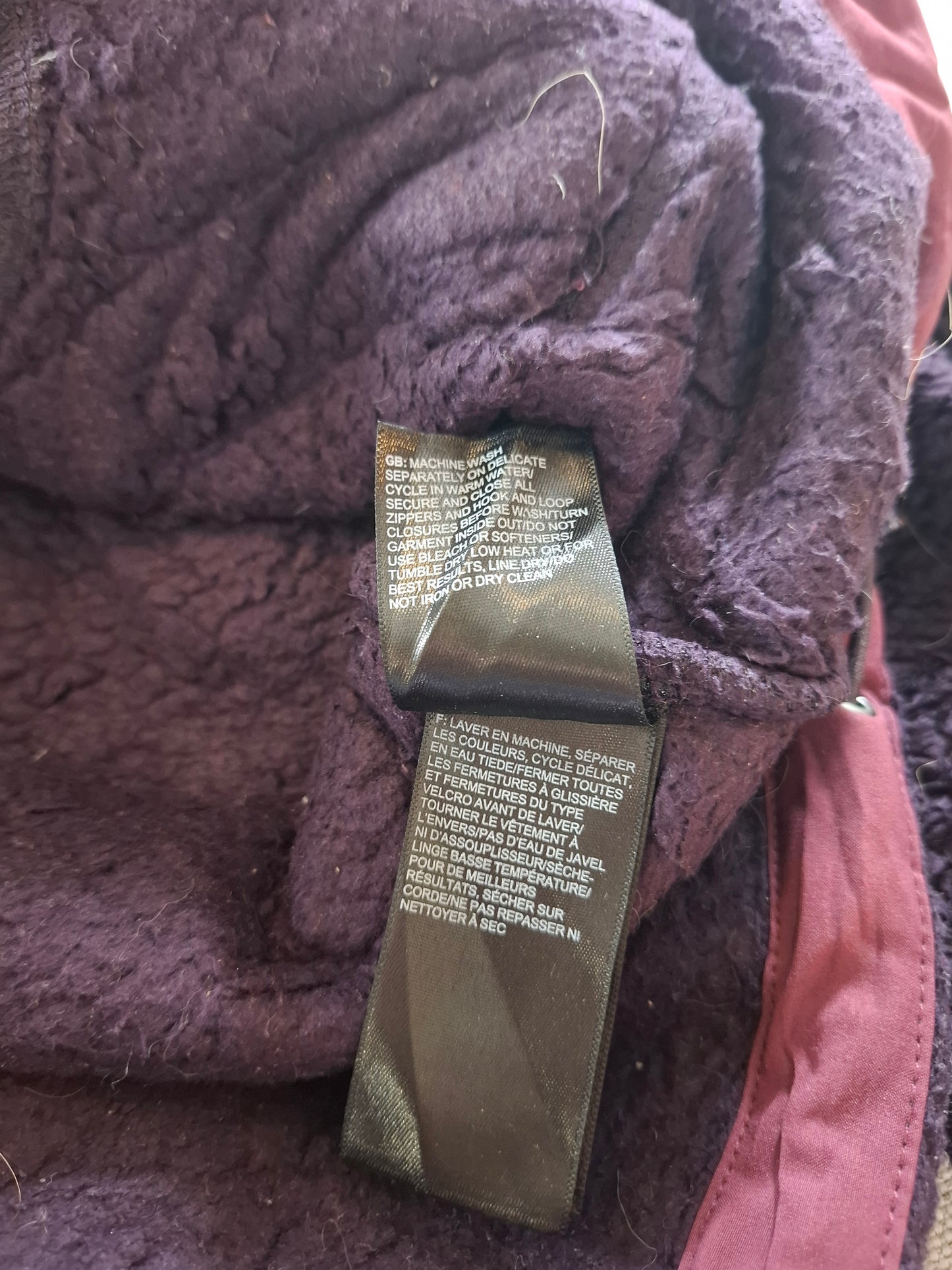 000698 The North Face Fleece hoodie size Women's S Purple